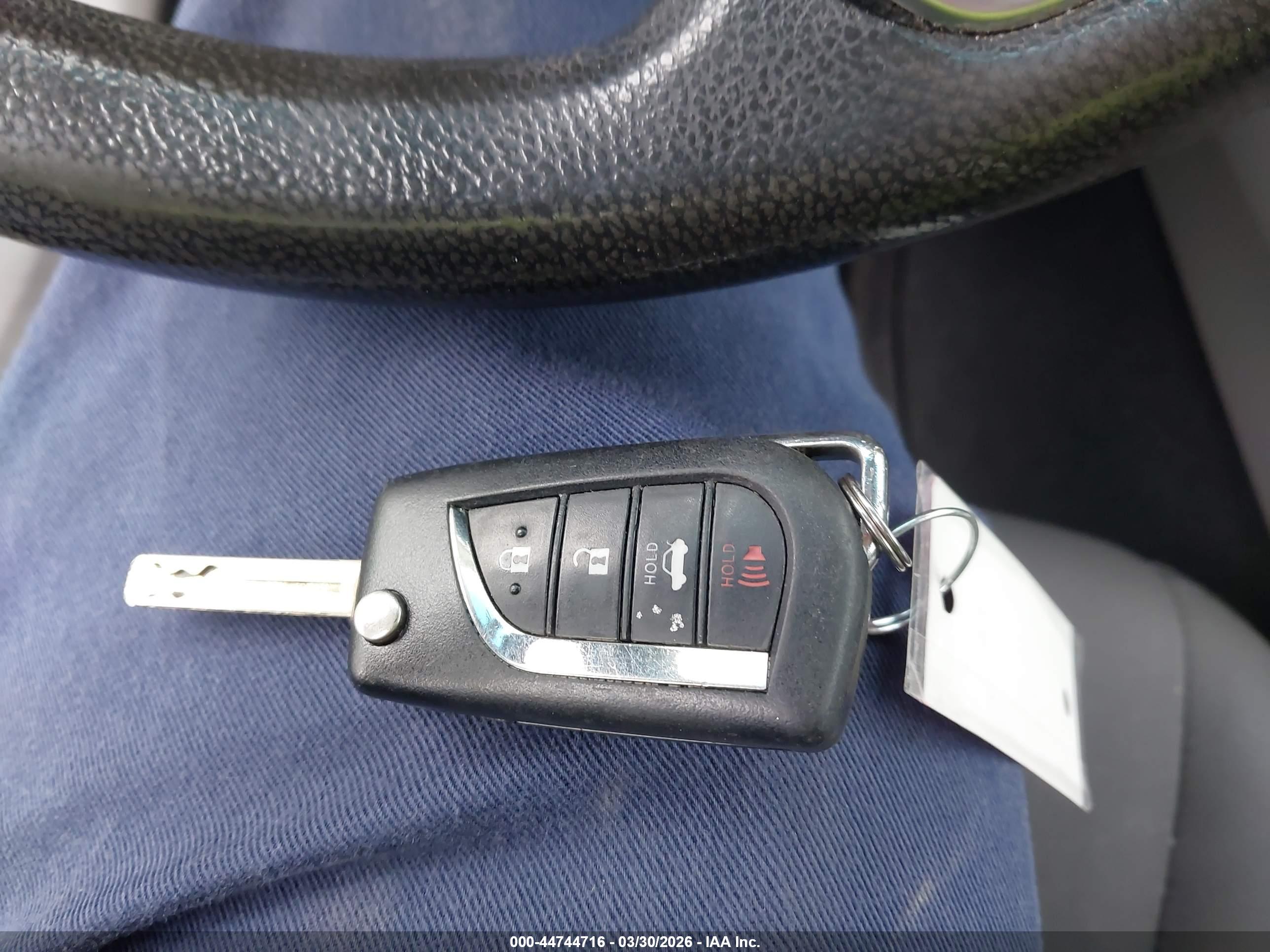 TOYOTA CAMRY image 11