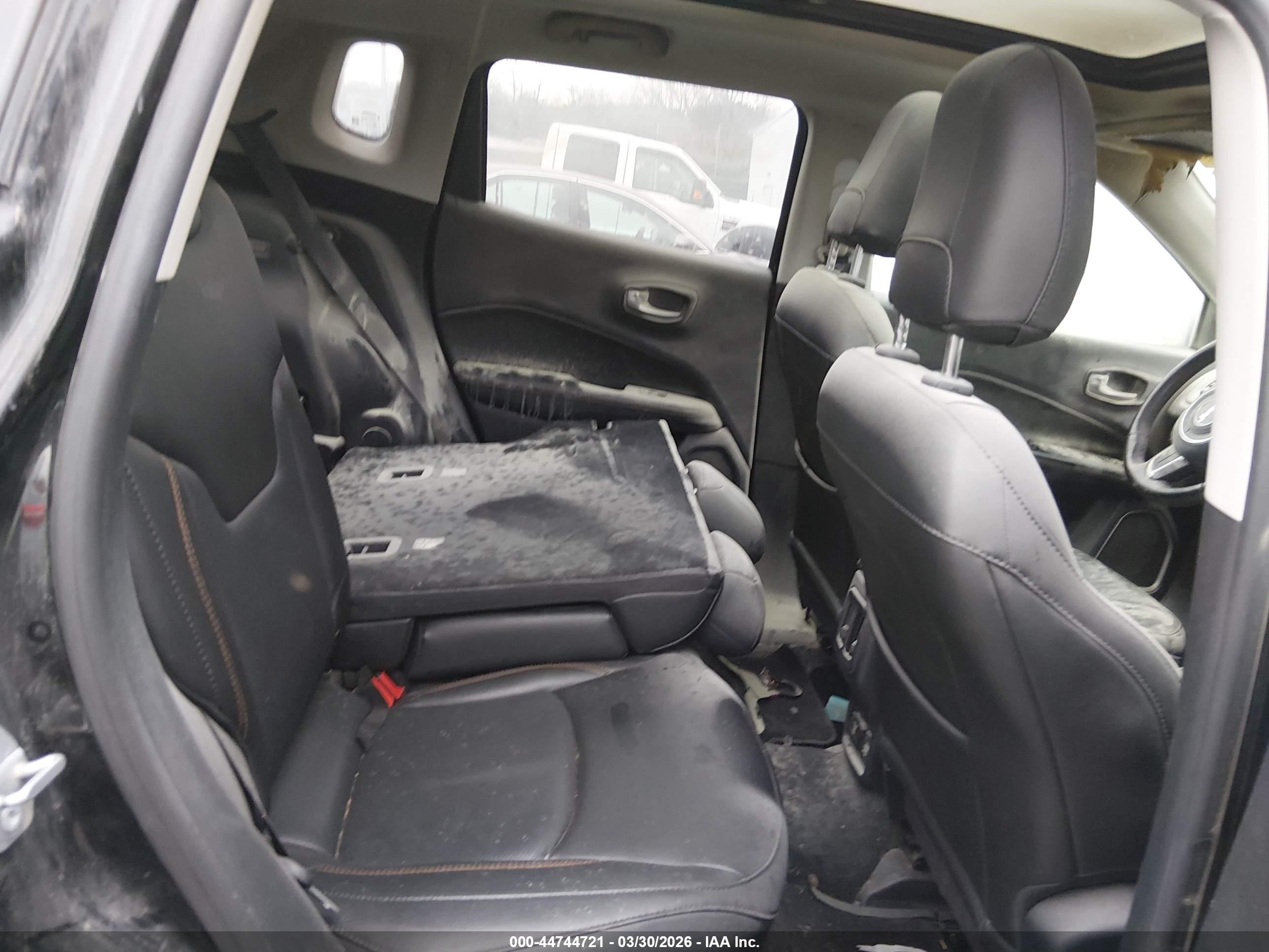 JEEP COMPASS image 8