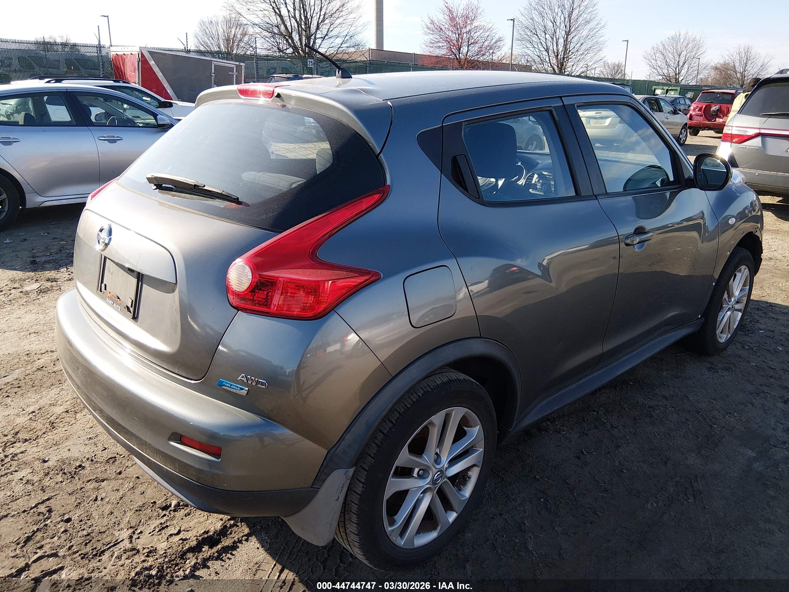 NISSAN JUKE image 4