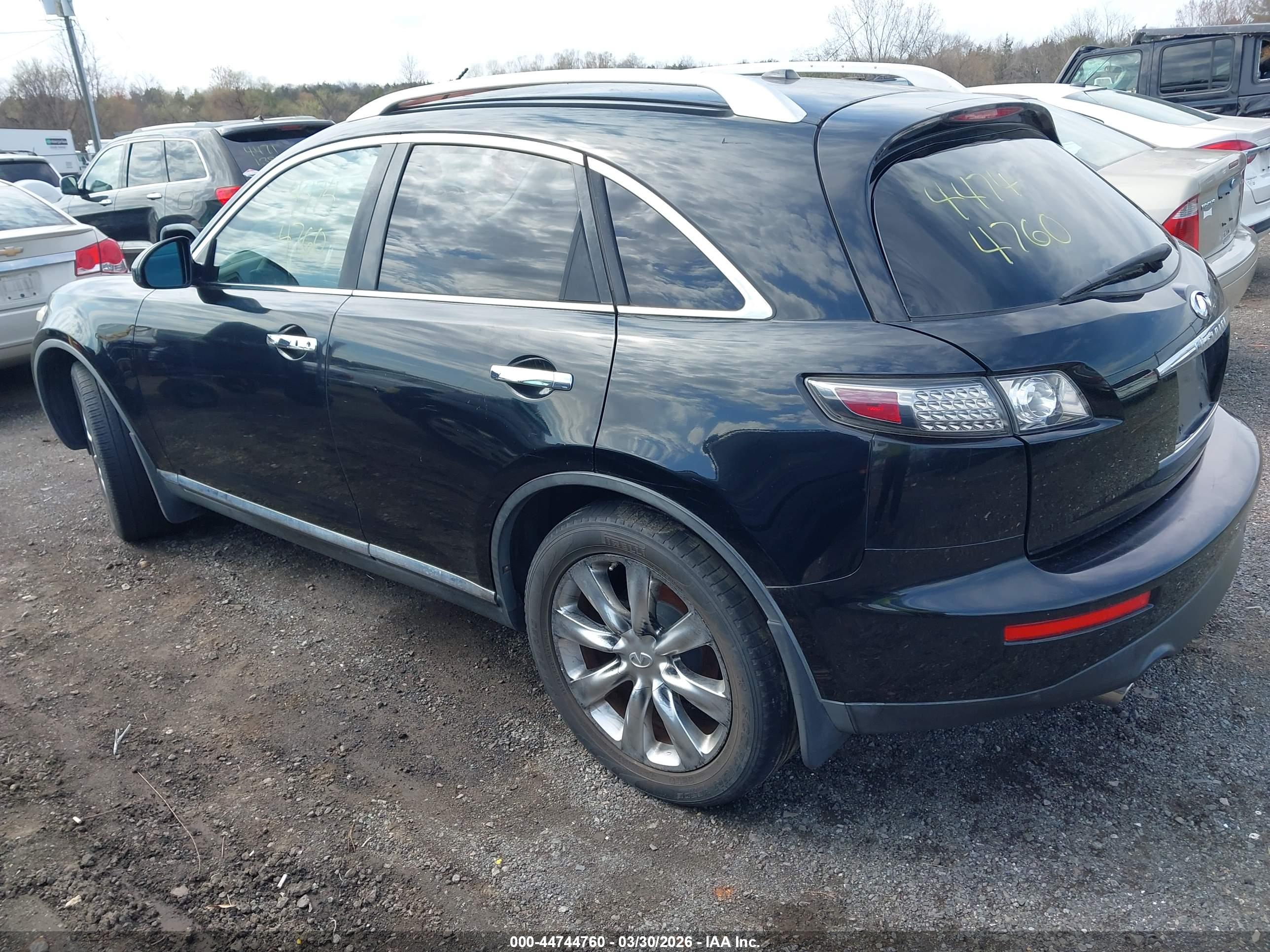 INFINITI FX45 image 3
