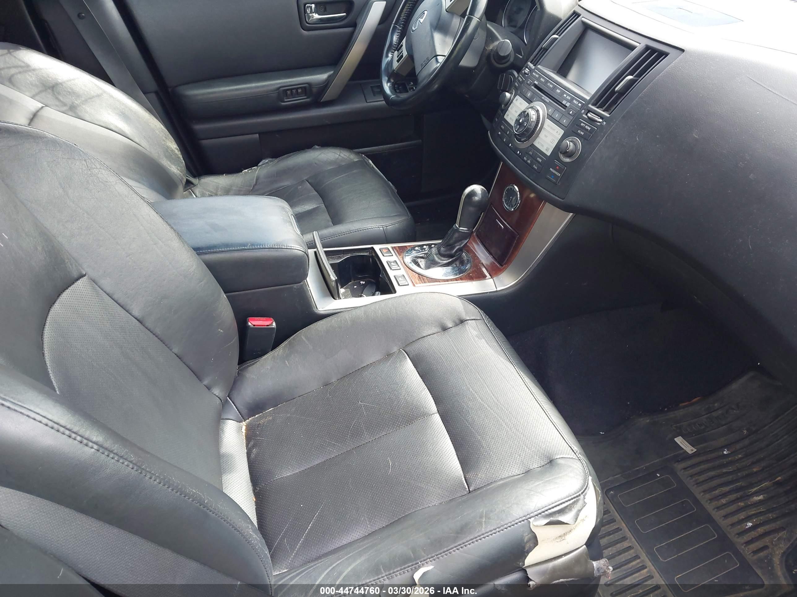 INFINITI FX45 image 5