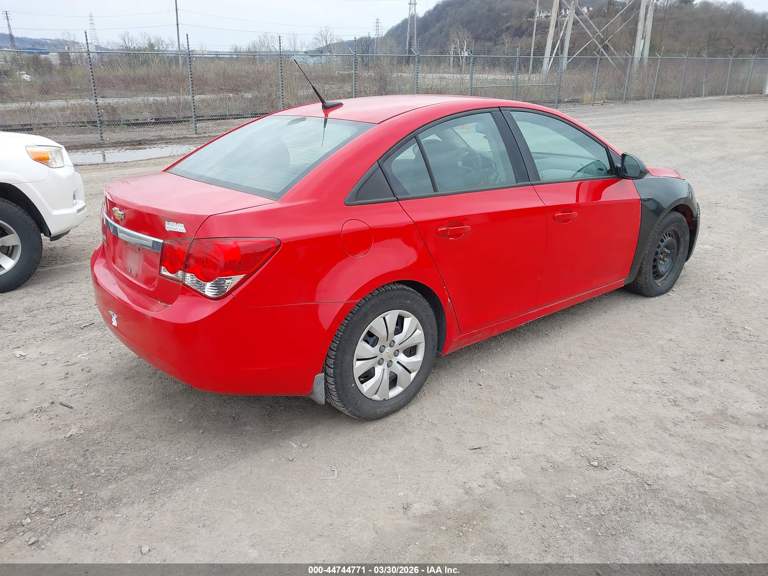 CHEVROLET CRUZE image 4