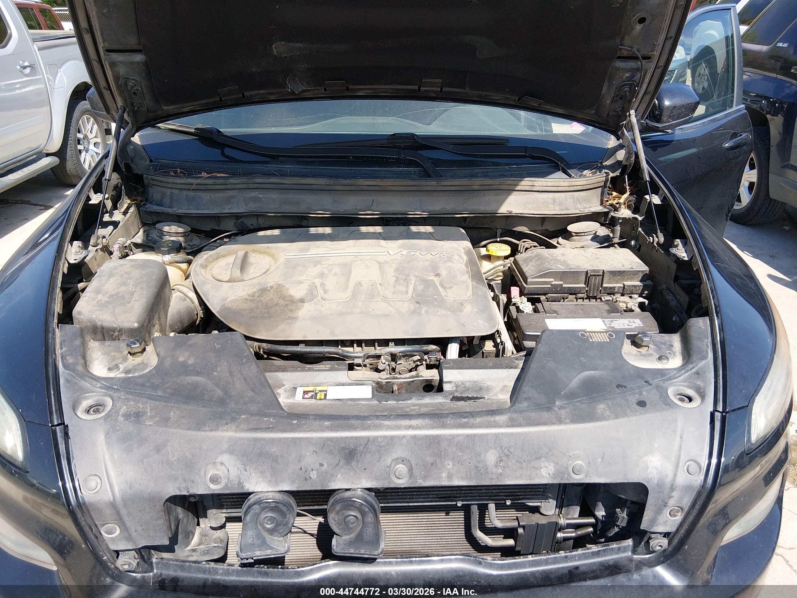JEEP CHEROKEE image 10
