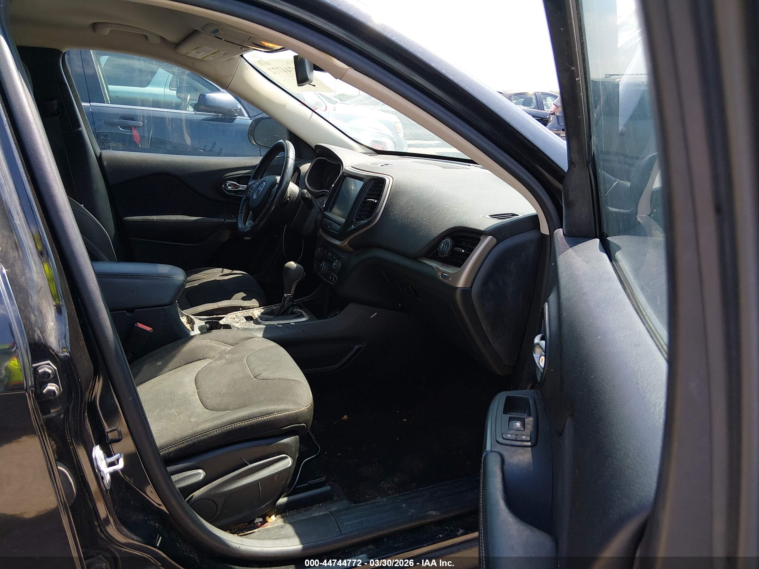 JEEP CHEROKEE image 5