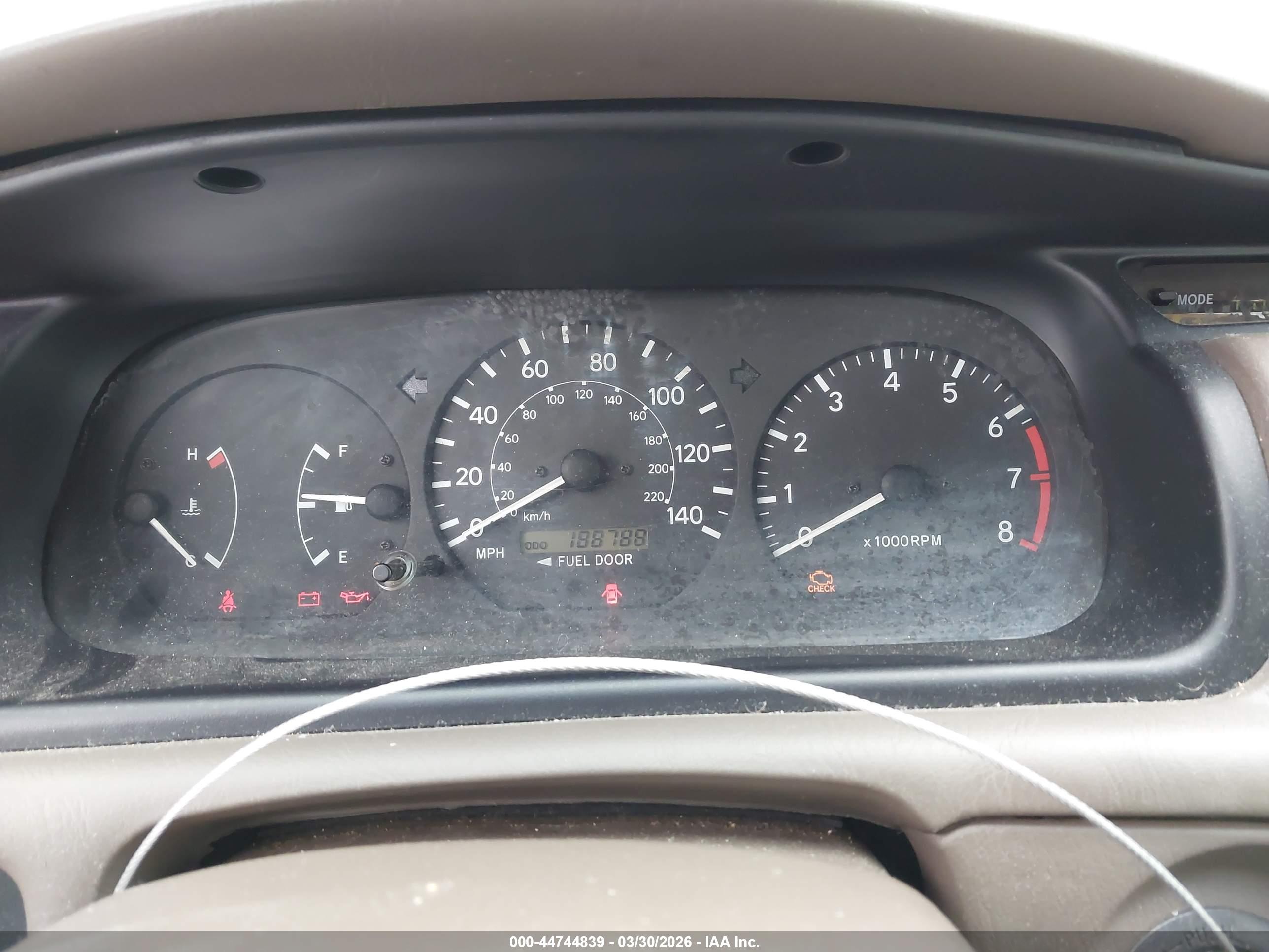 TOYOTA CAMRY image 7