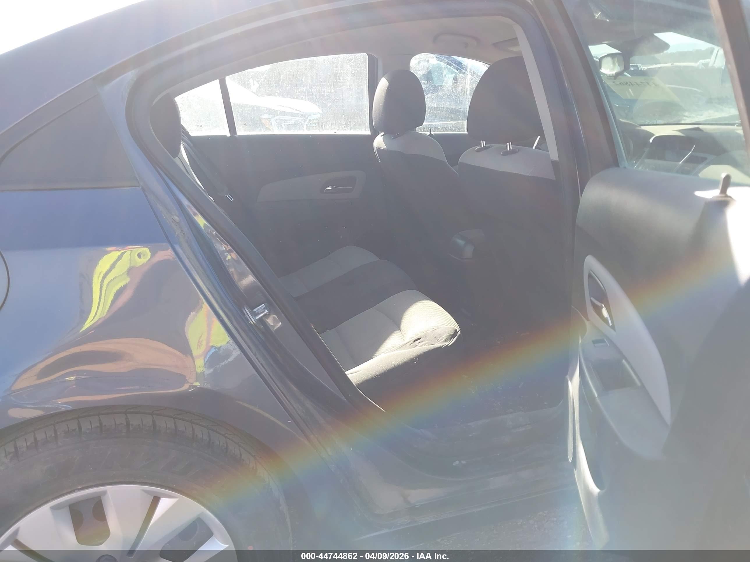 CHEVROLET CRUZE image 8