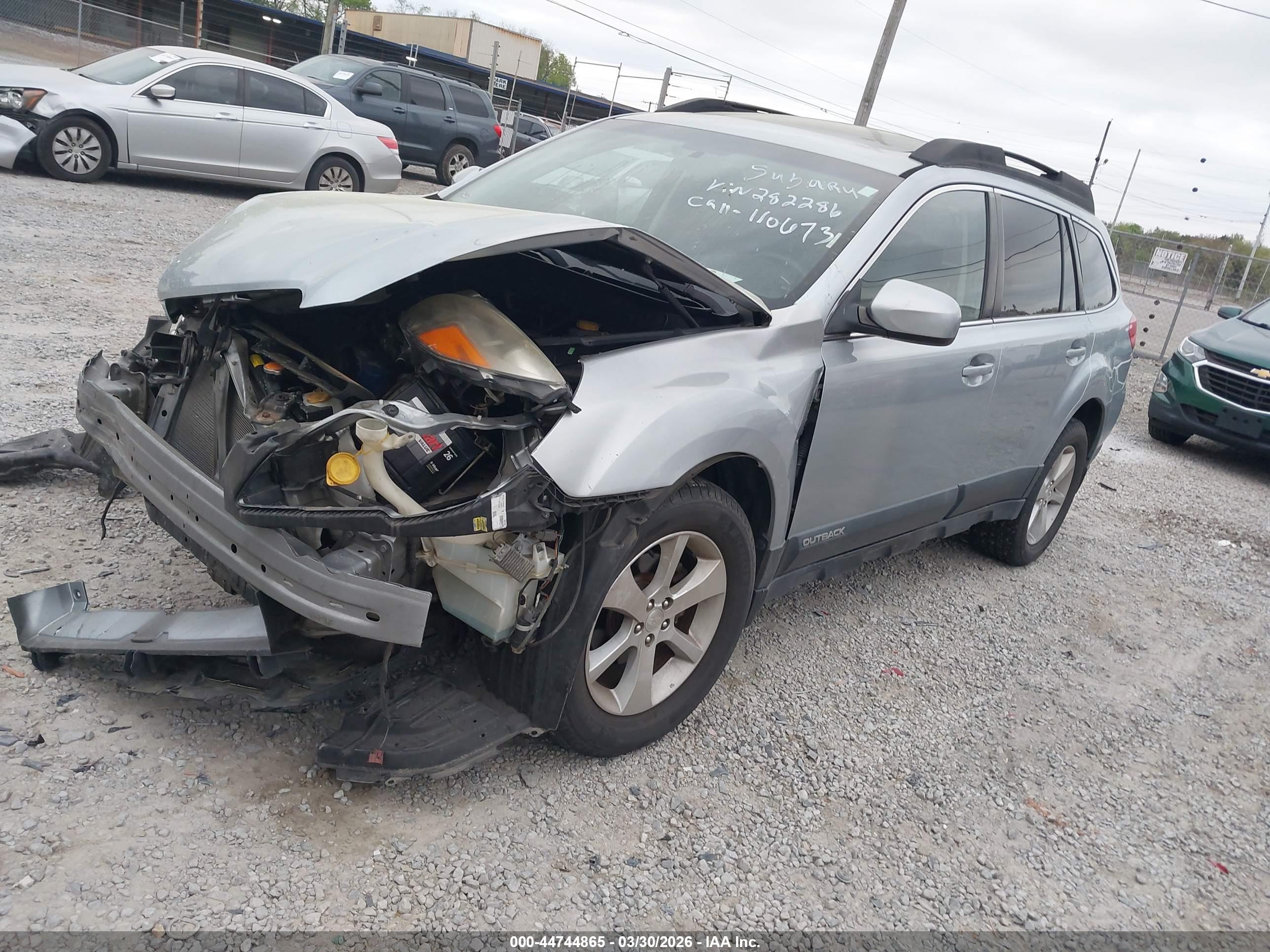SUBARU OUTBACK image 2