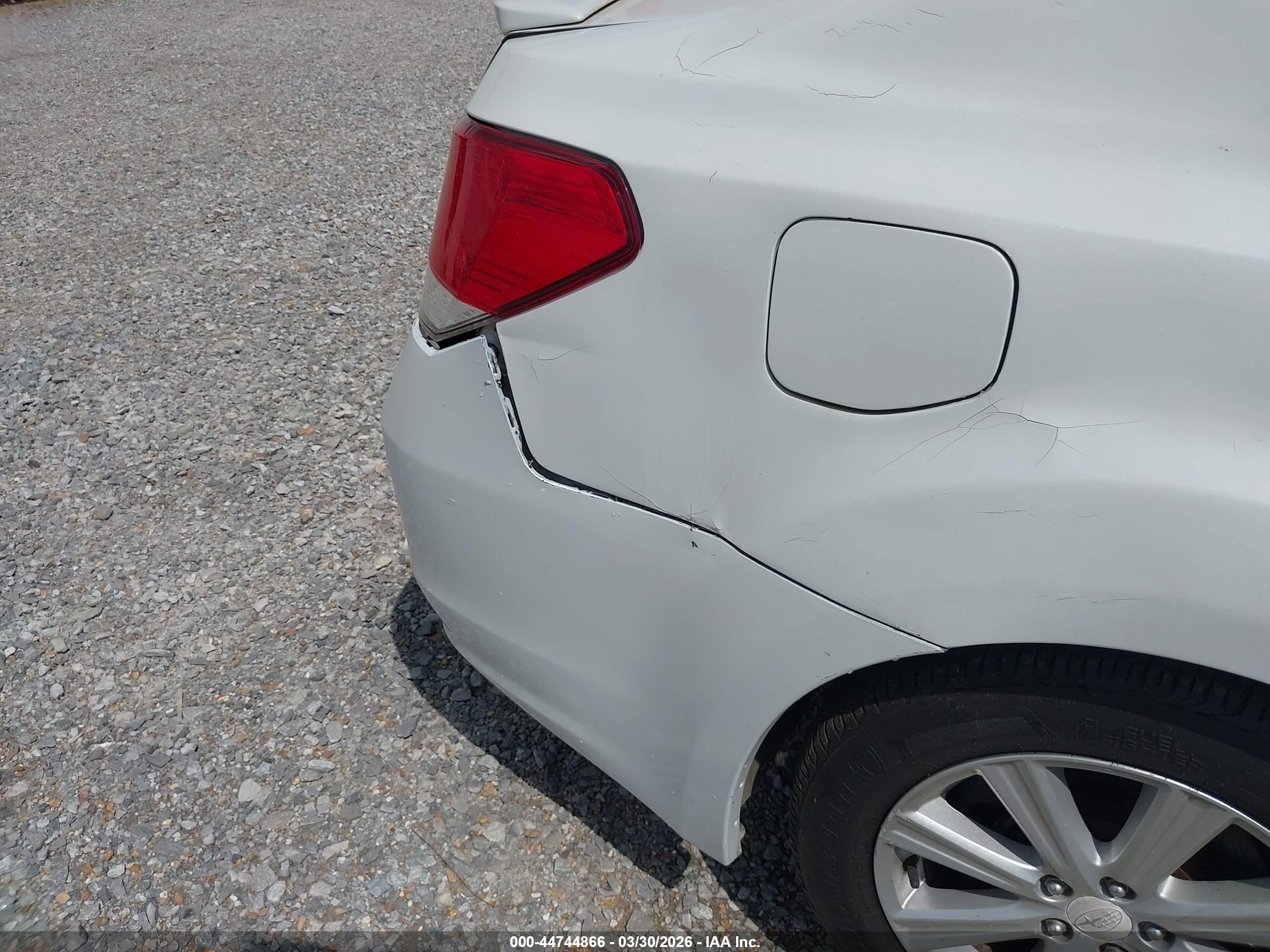 SUBARU LEGACY image 6