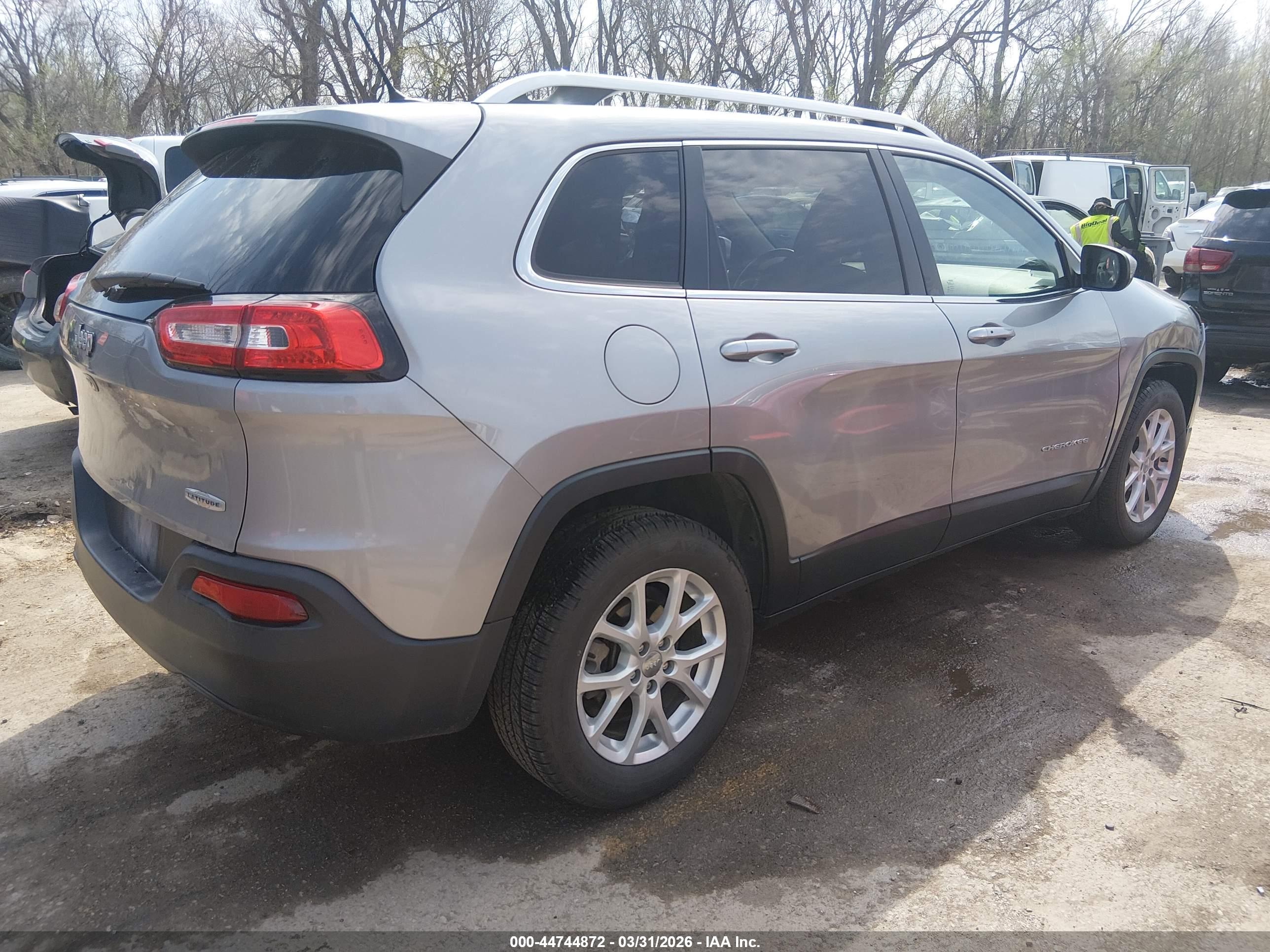 JEEP CHEROKEE image 4