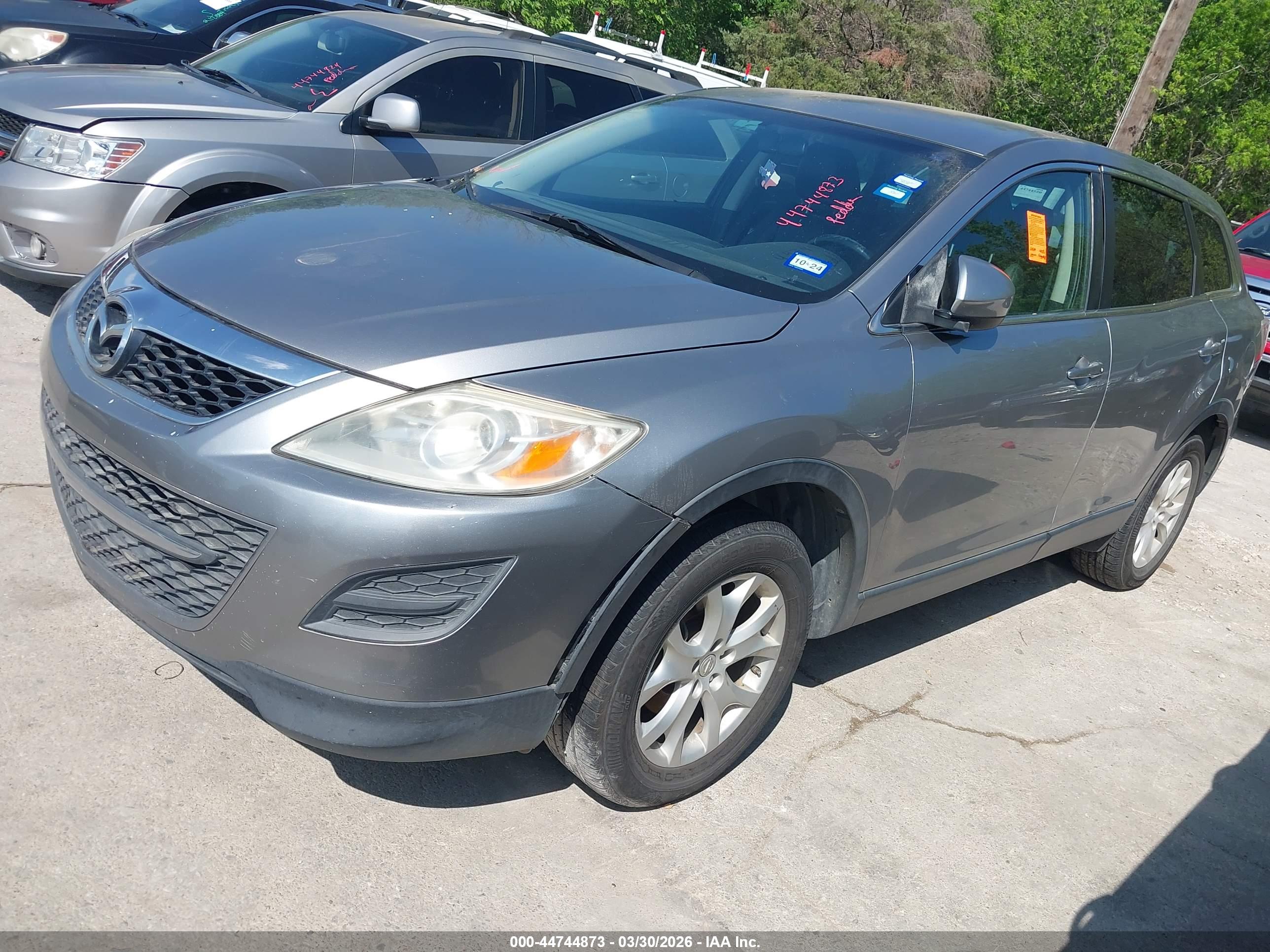 MAZDA CX-9 image 2