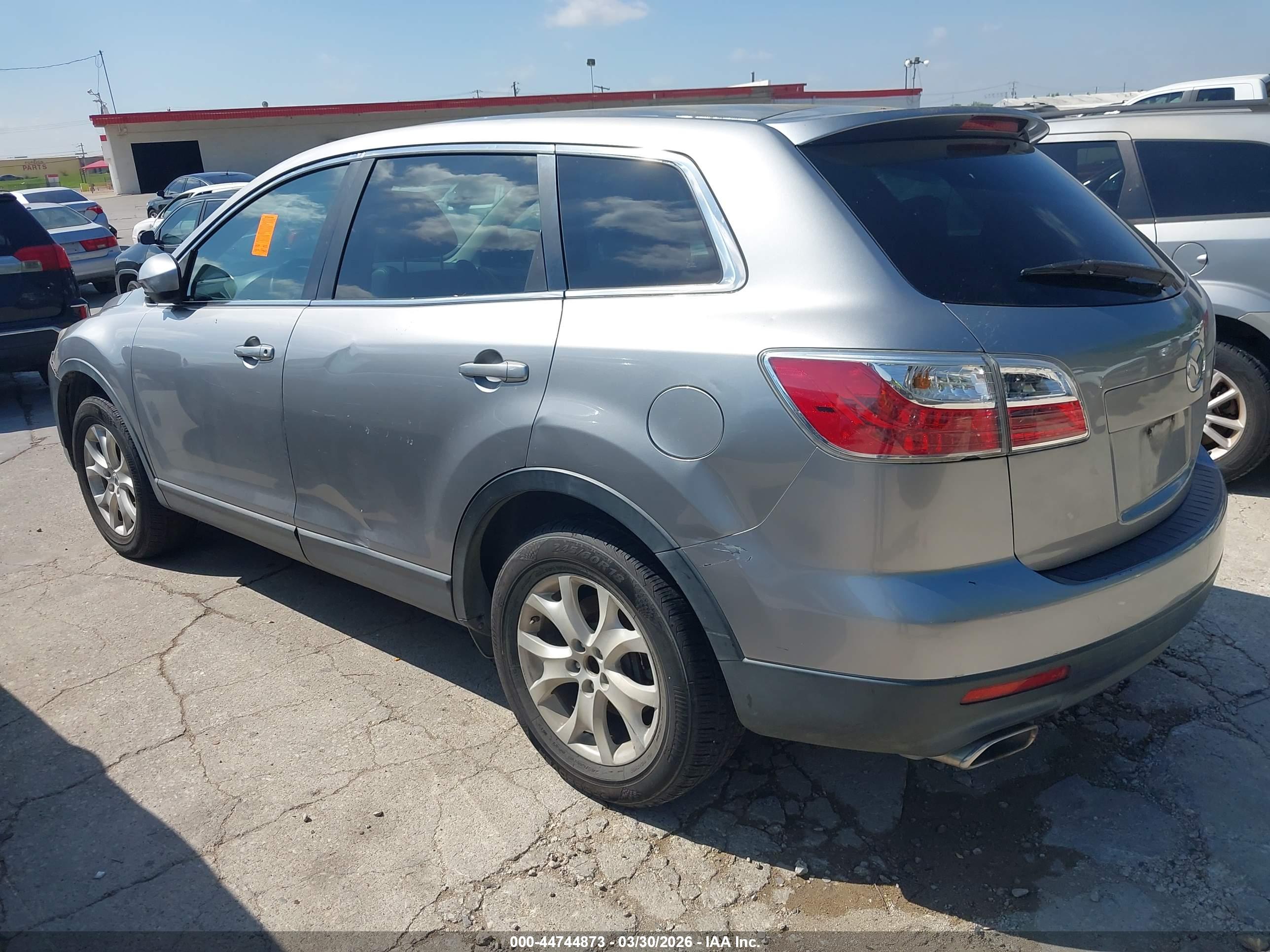MAZDA CX-9 image 3