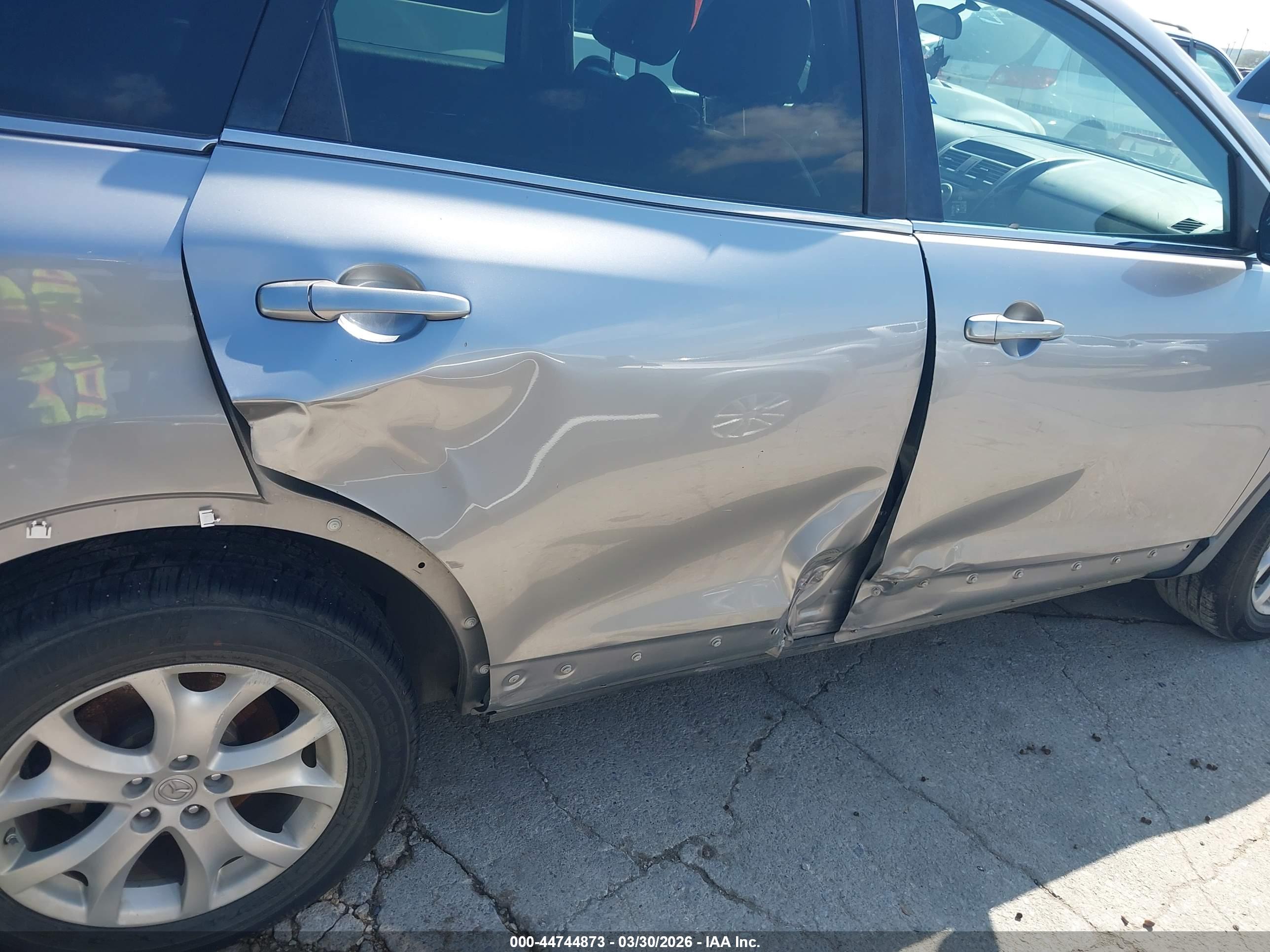 MAZDA CX-9 image 6