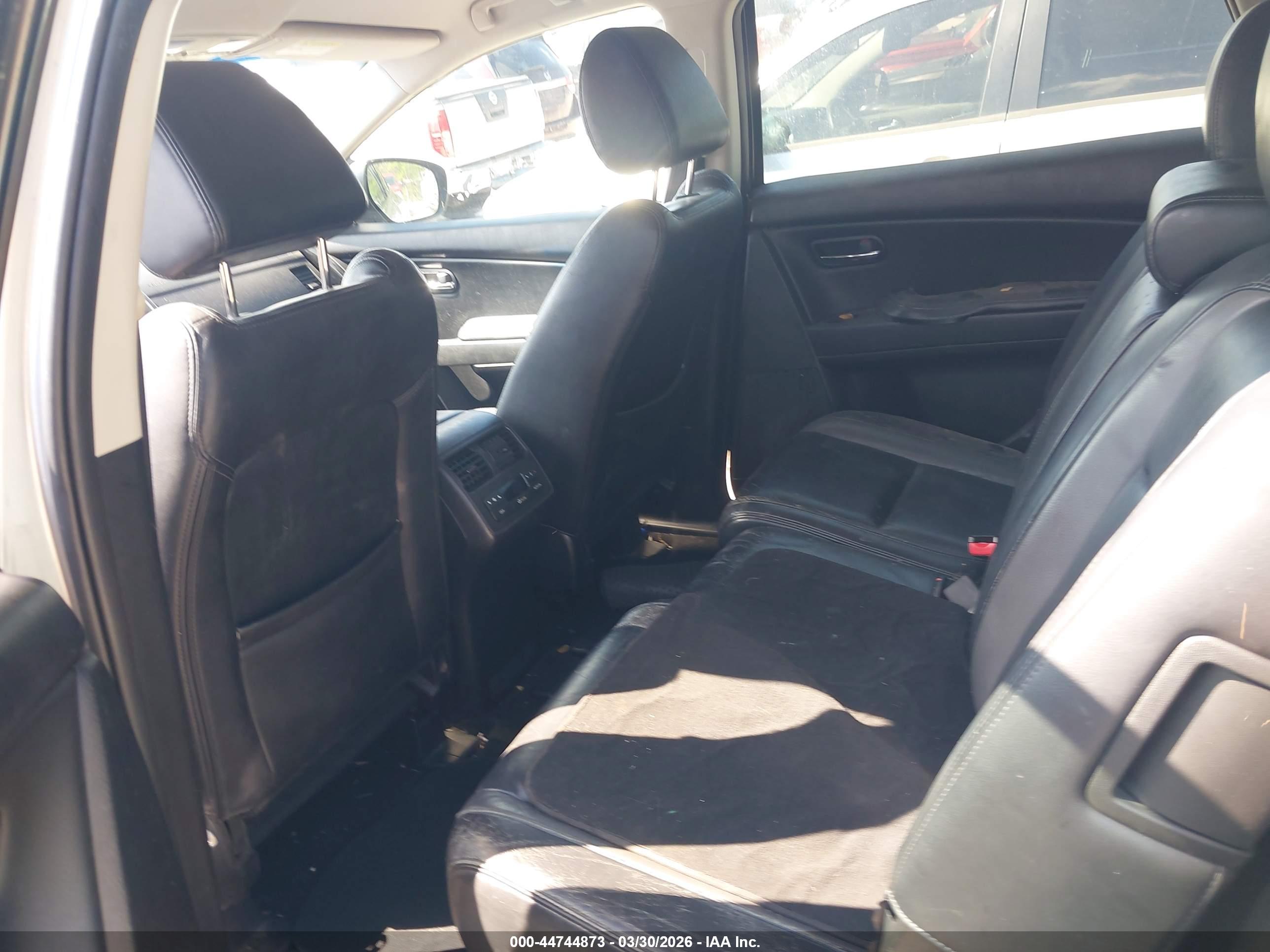MAZDA CX-9 image 8