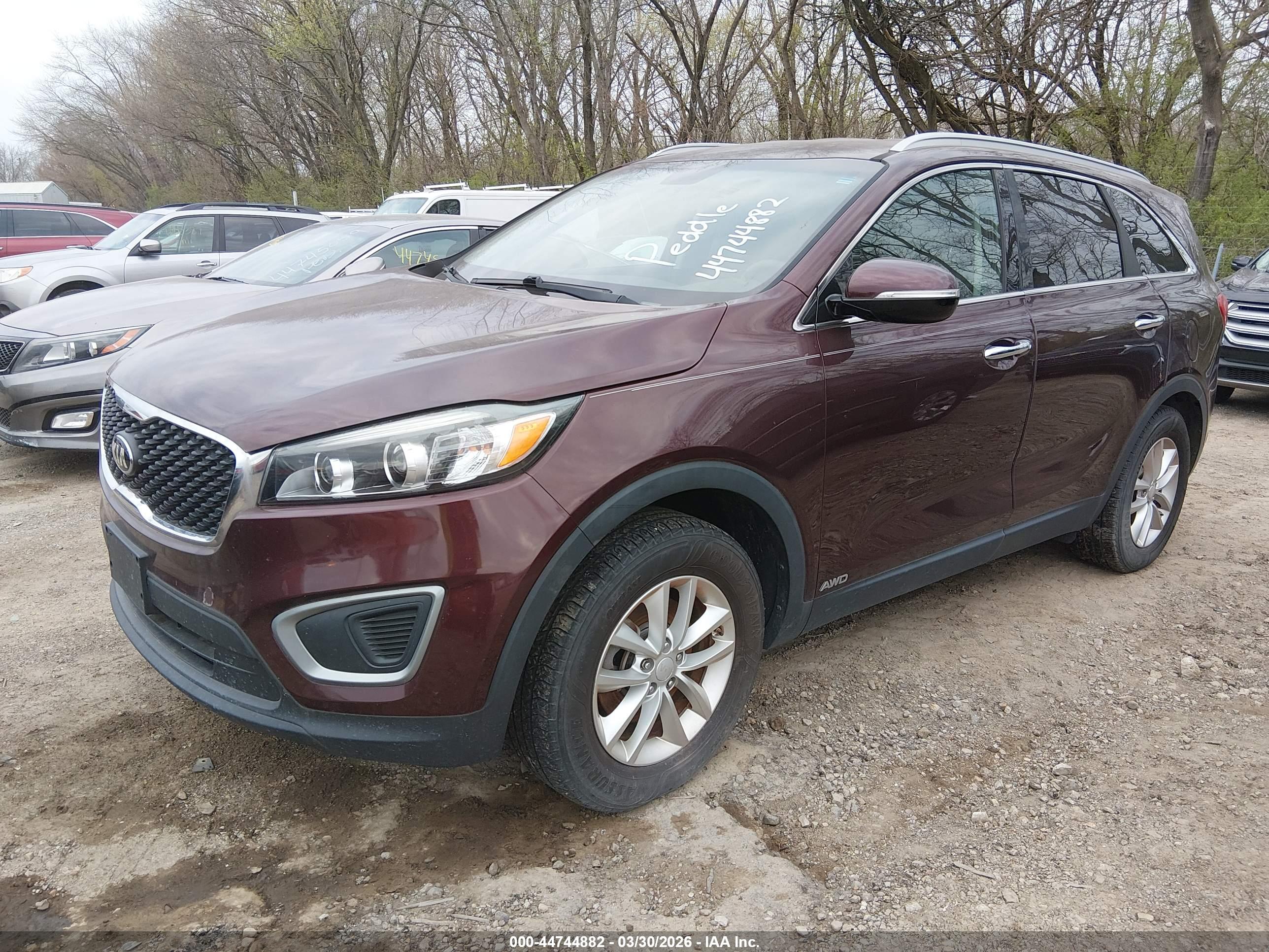 KIA SORENTO image 2