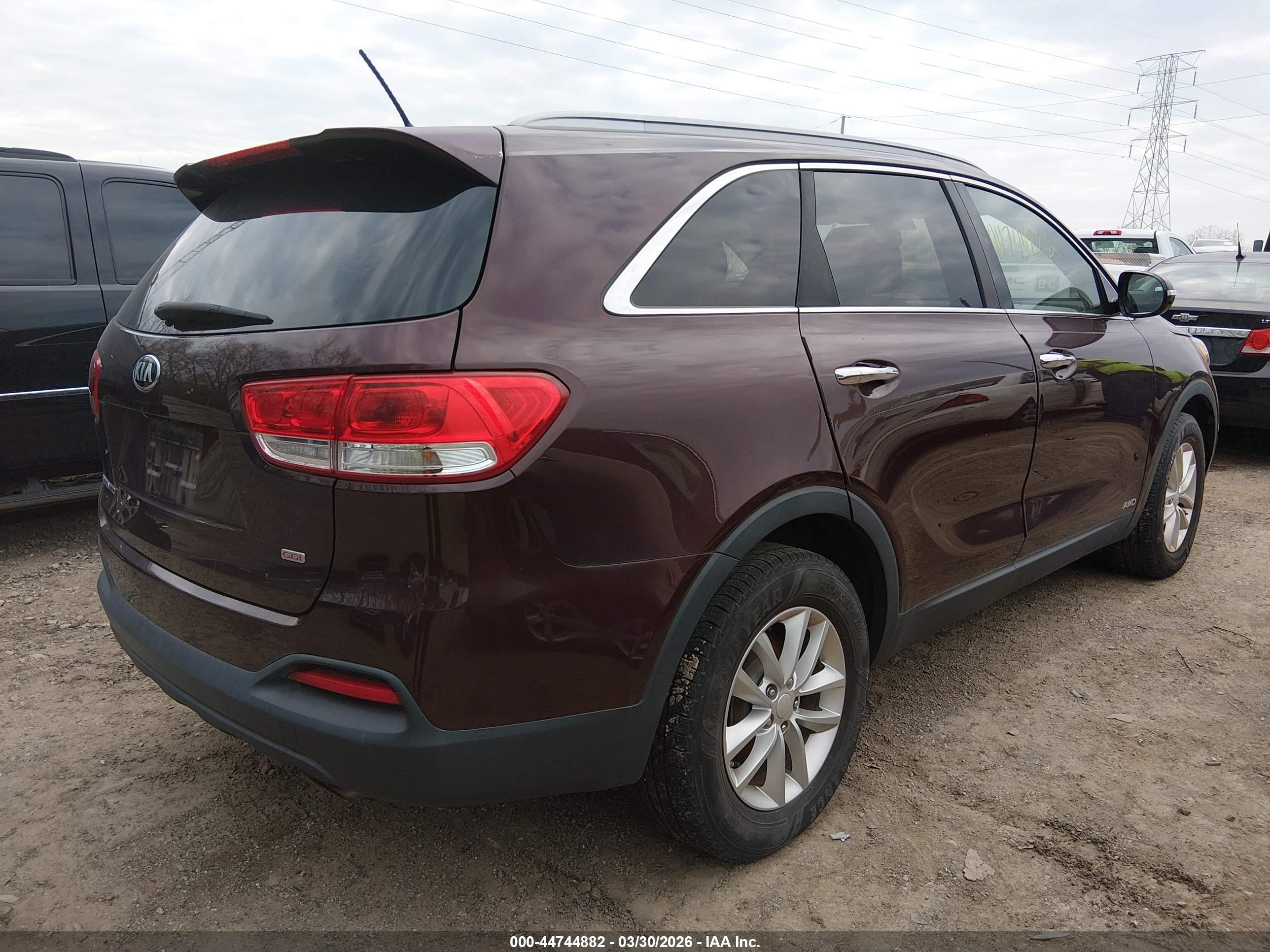 KIA SORENTO image 4