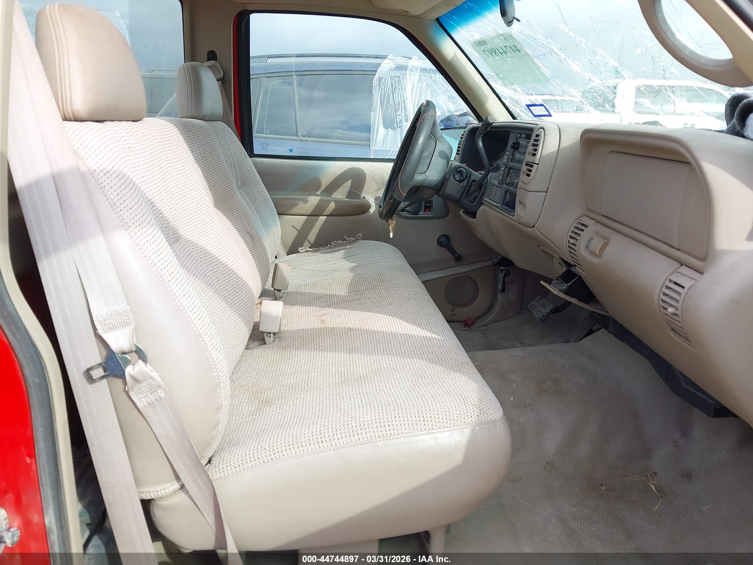 CHEVROLET C1500 image 5