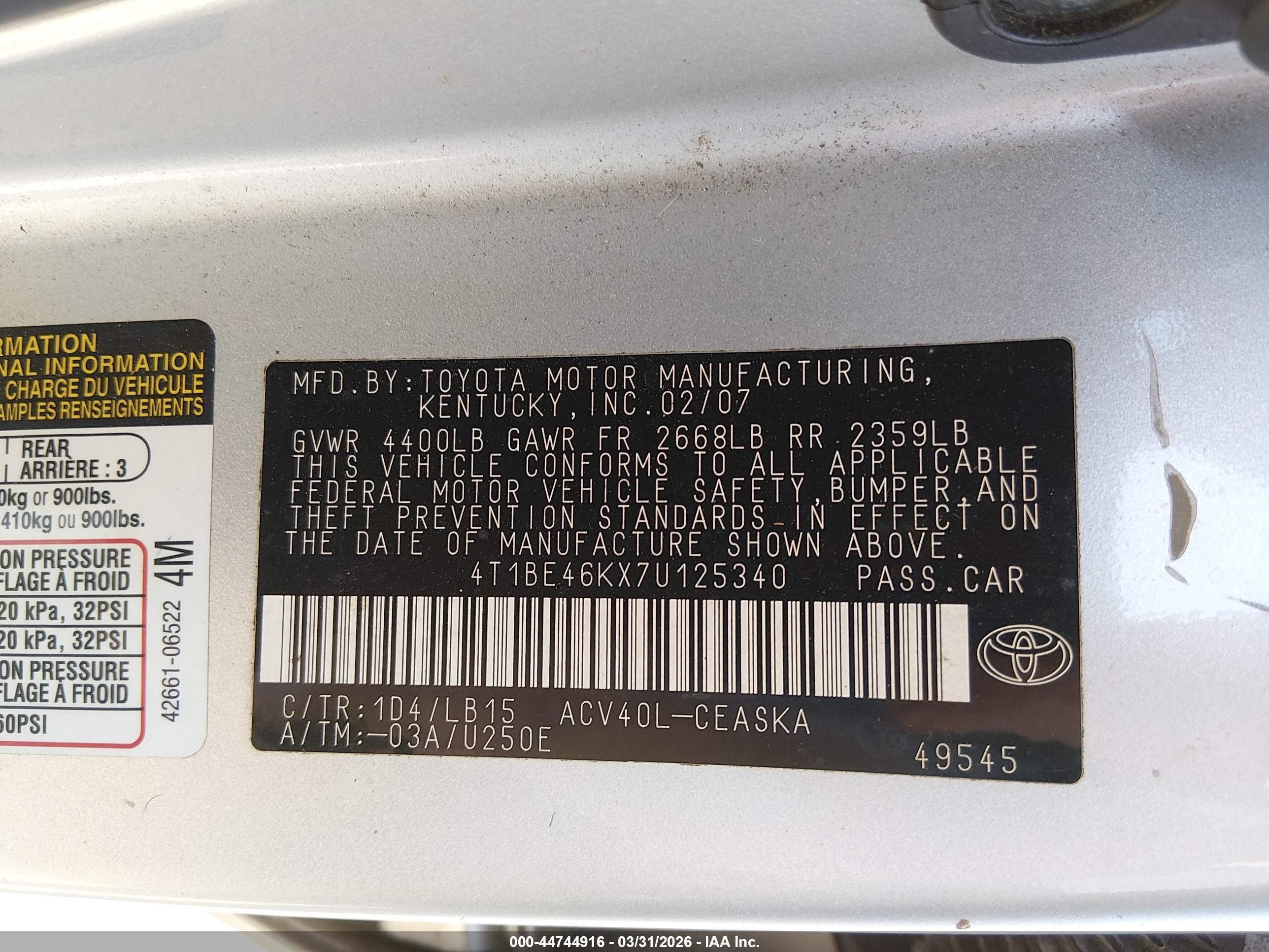 TOYOTA CAMRY image 9