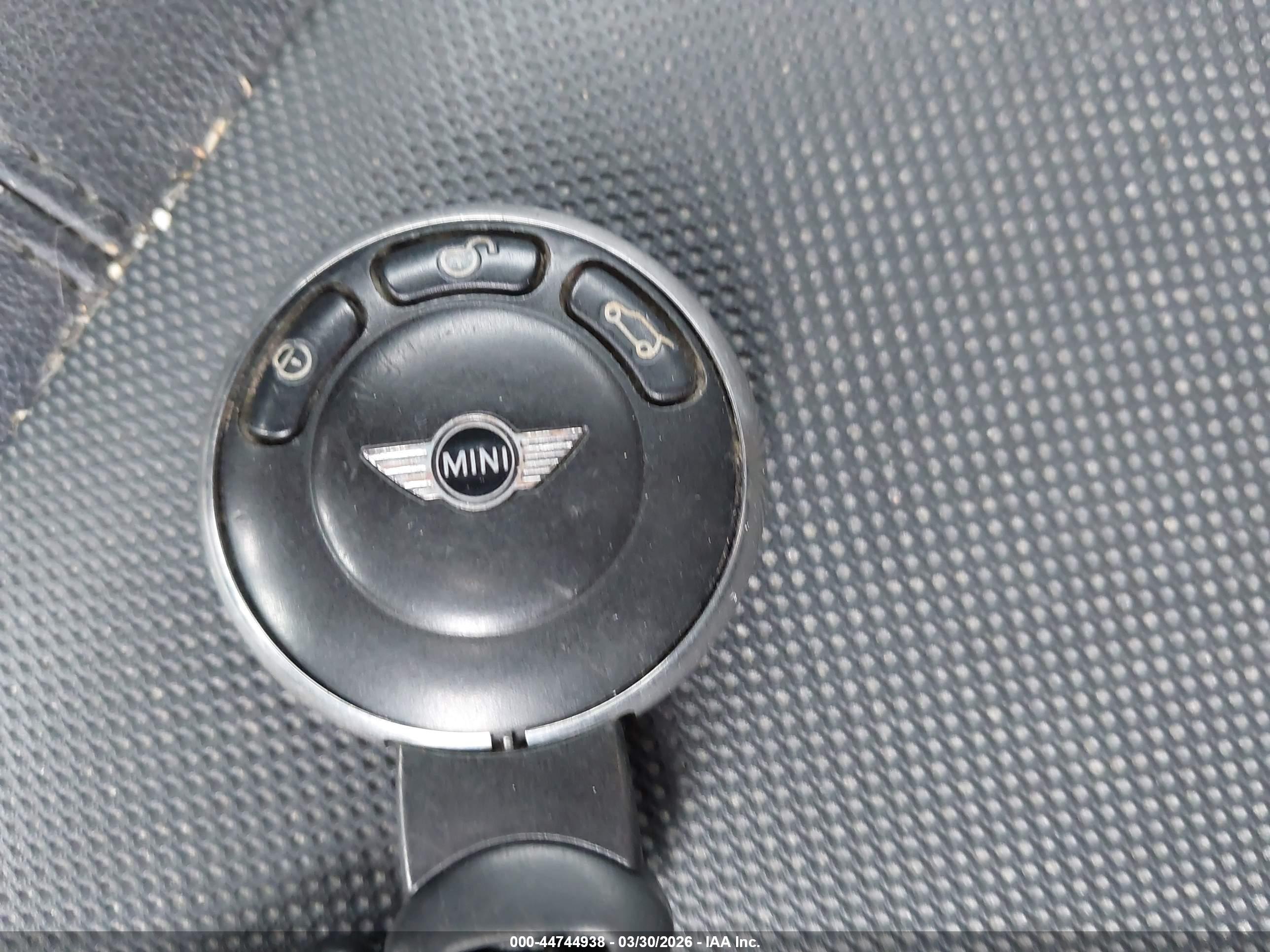 MINI COUNTRYMAN image 11
