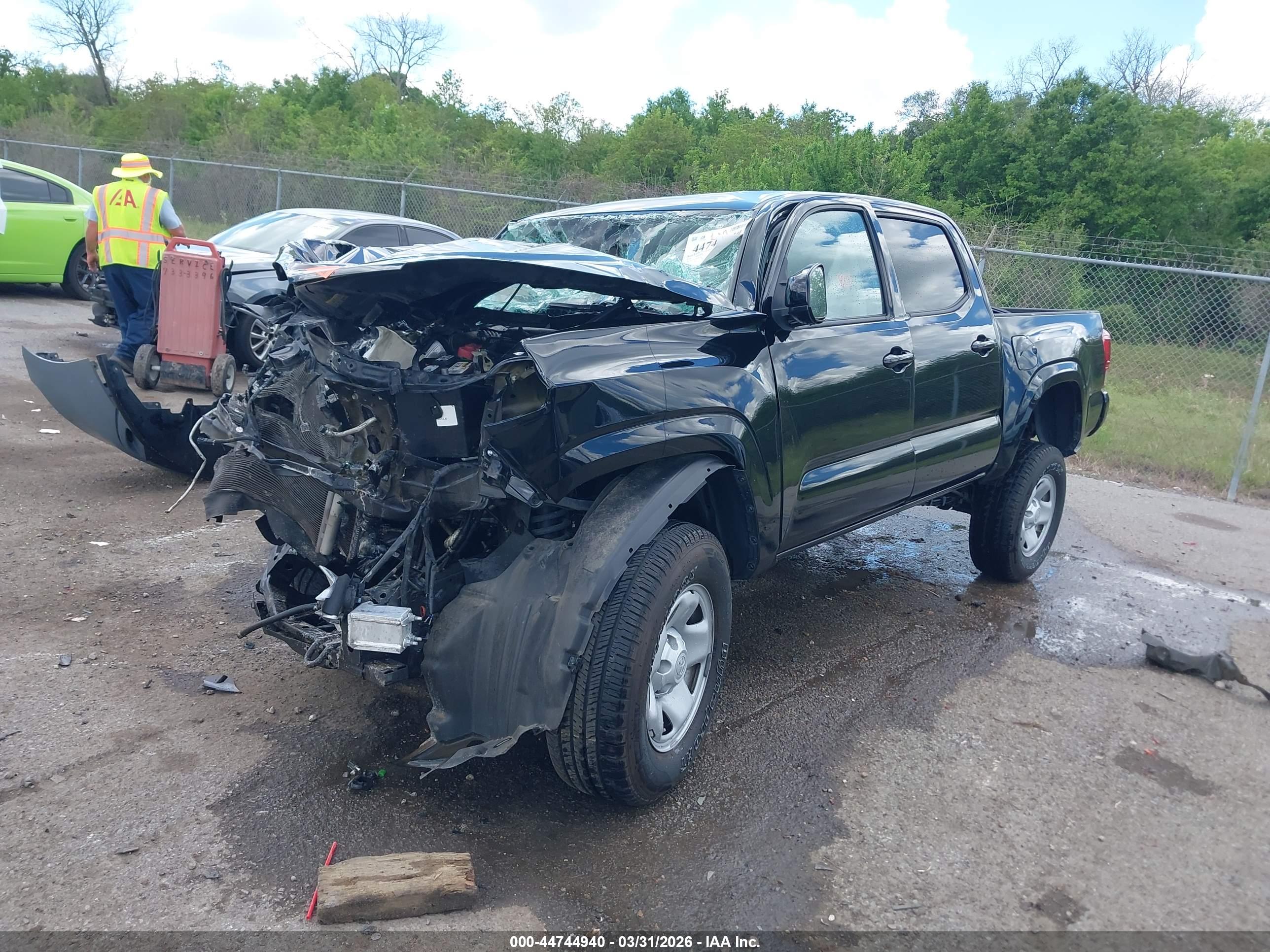 TOYOTA TACOMA image 2