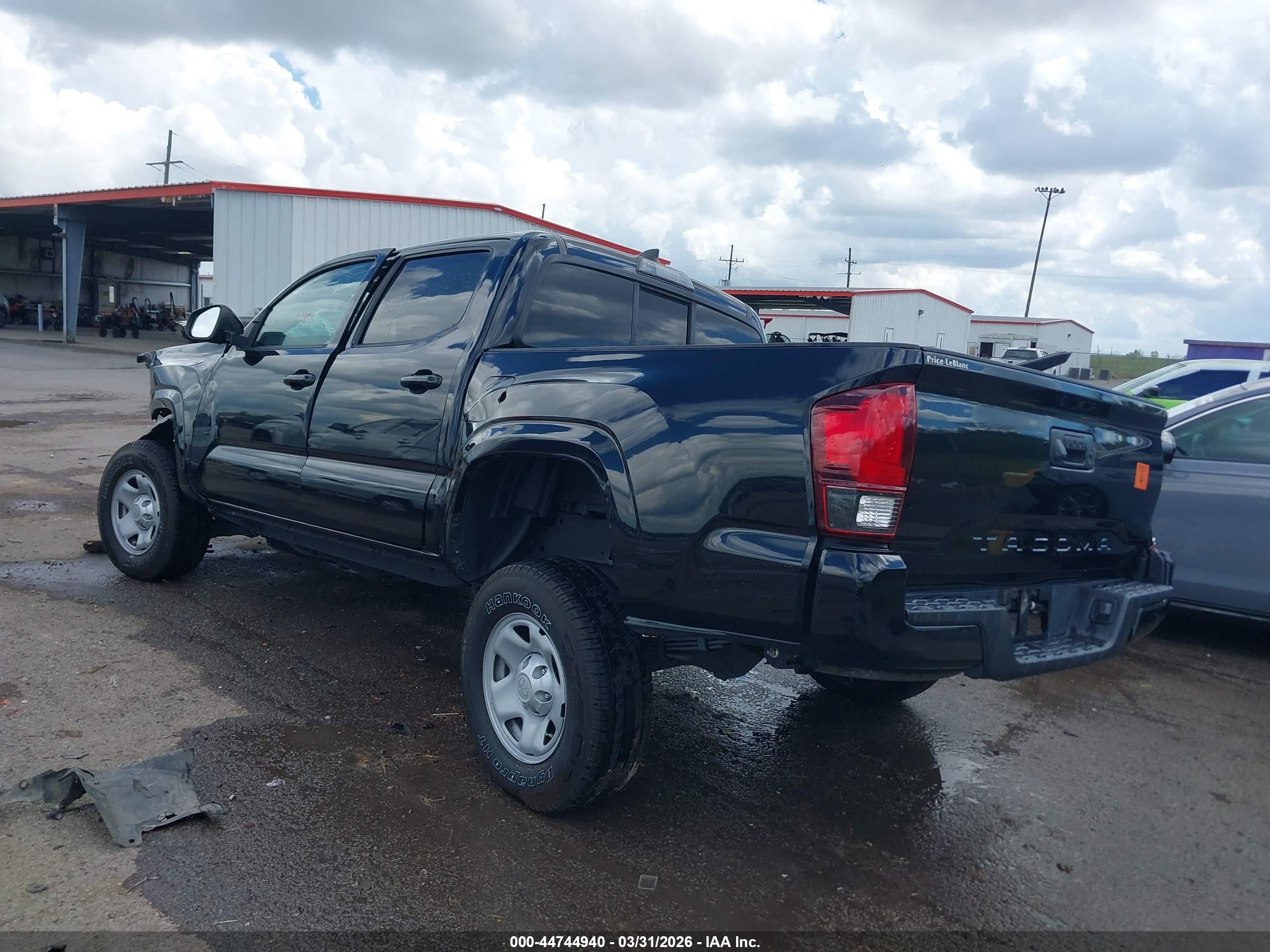 TOYOTA TACOMA image 3