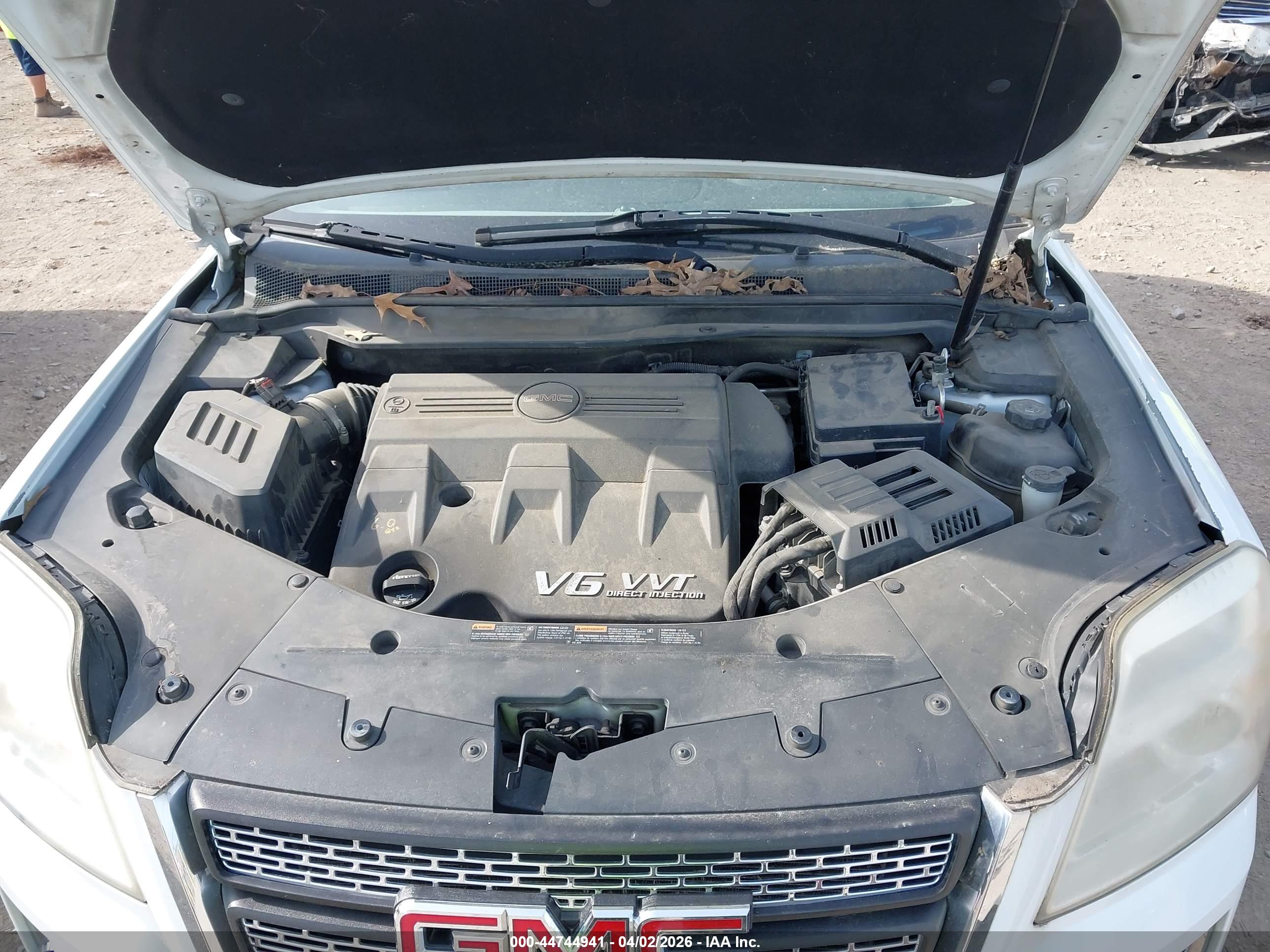 GMC TERRAIN image 10