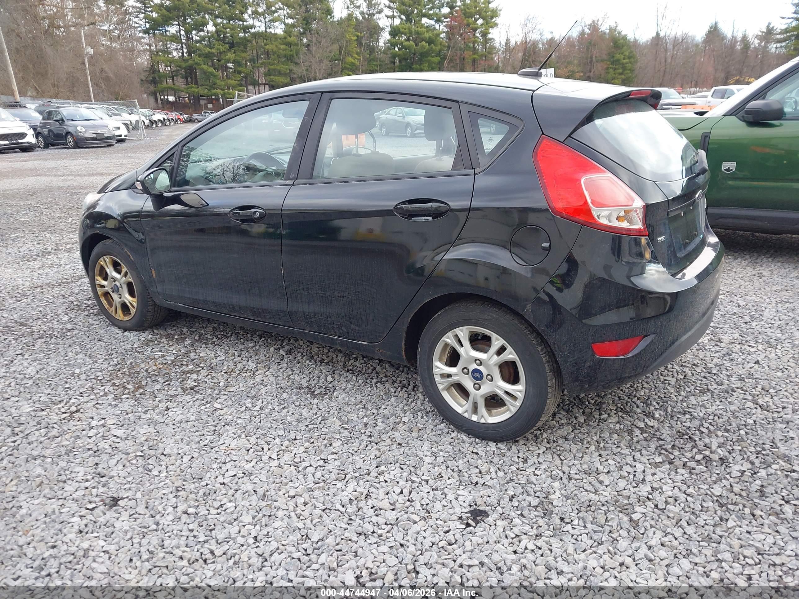 FORD FIESTA image 3