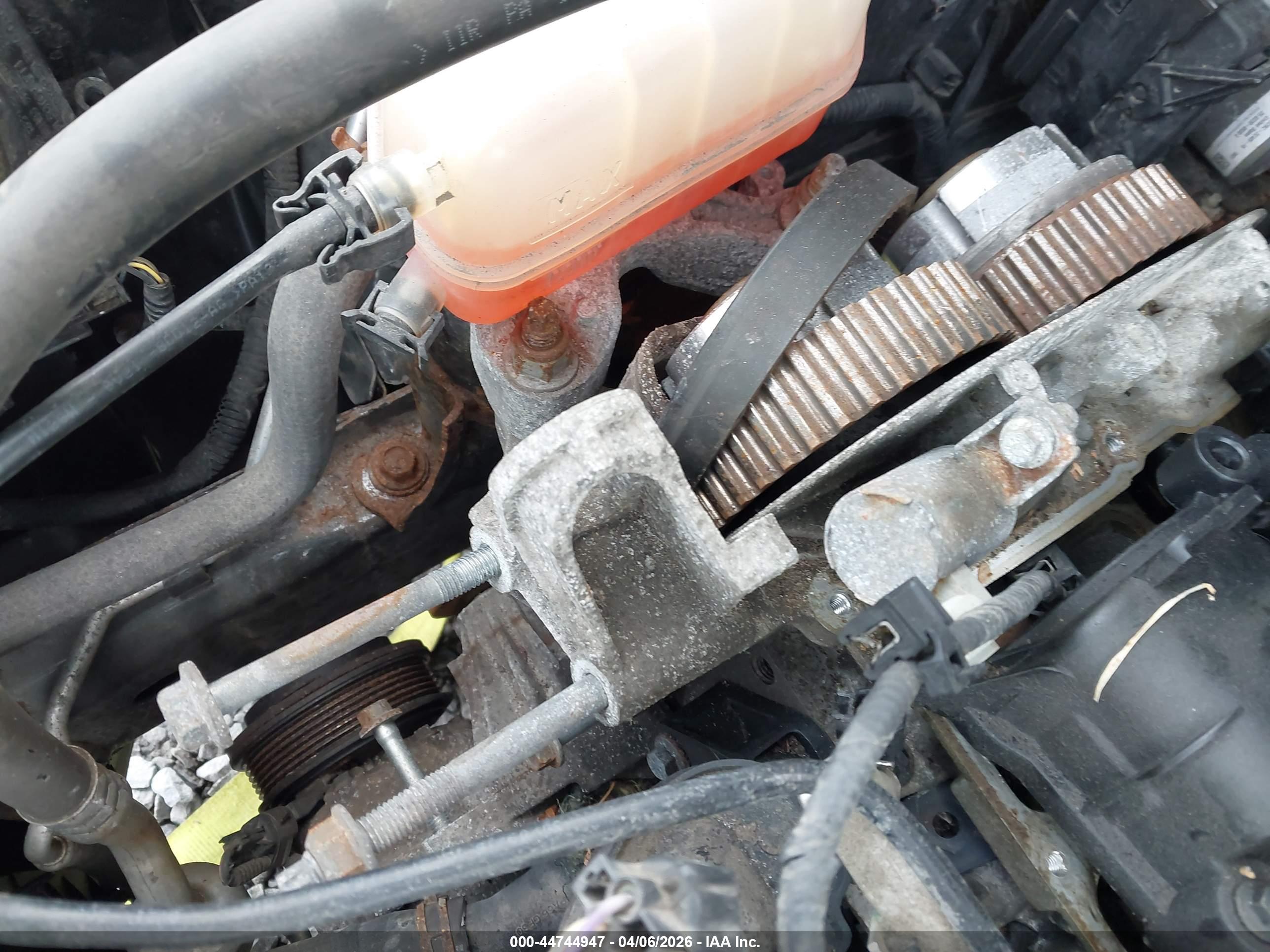 FORD FIESTA image 6