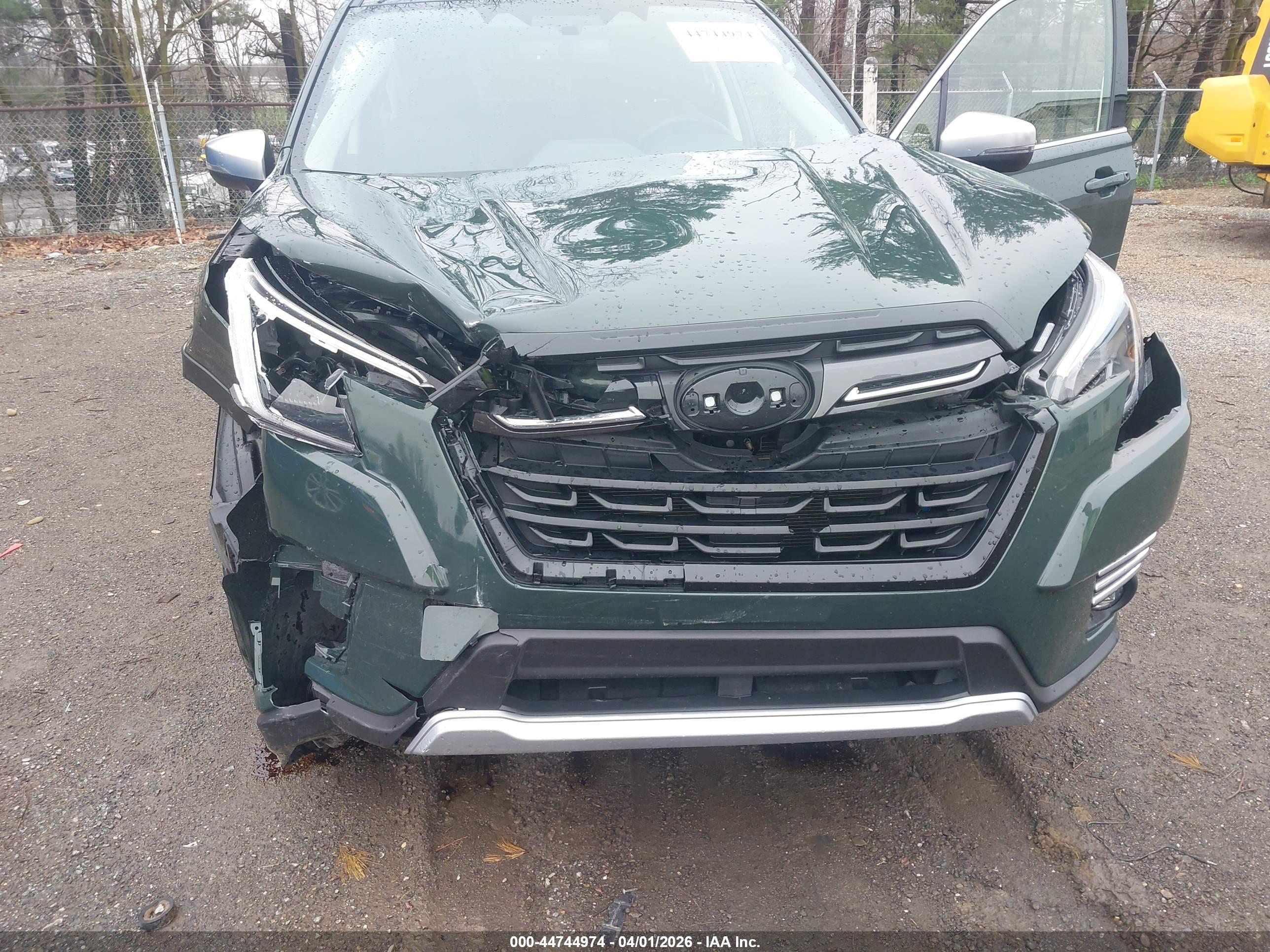 SUBARU FORESTER image 6