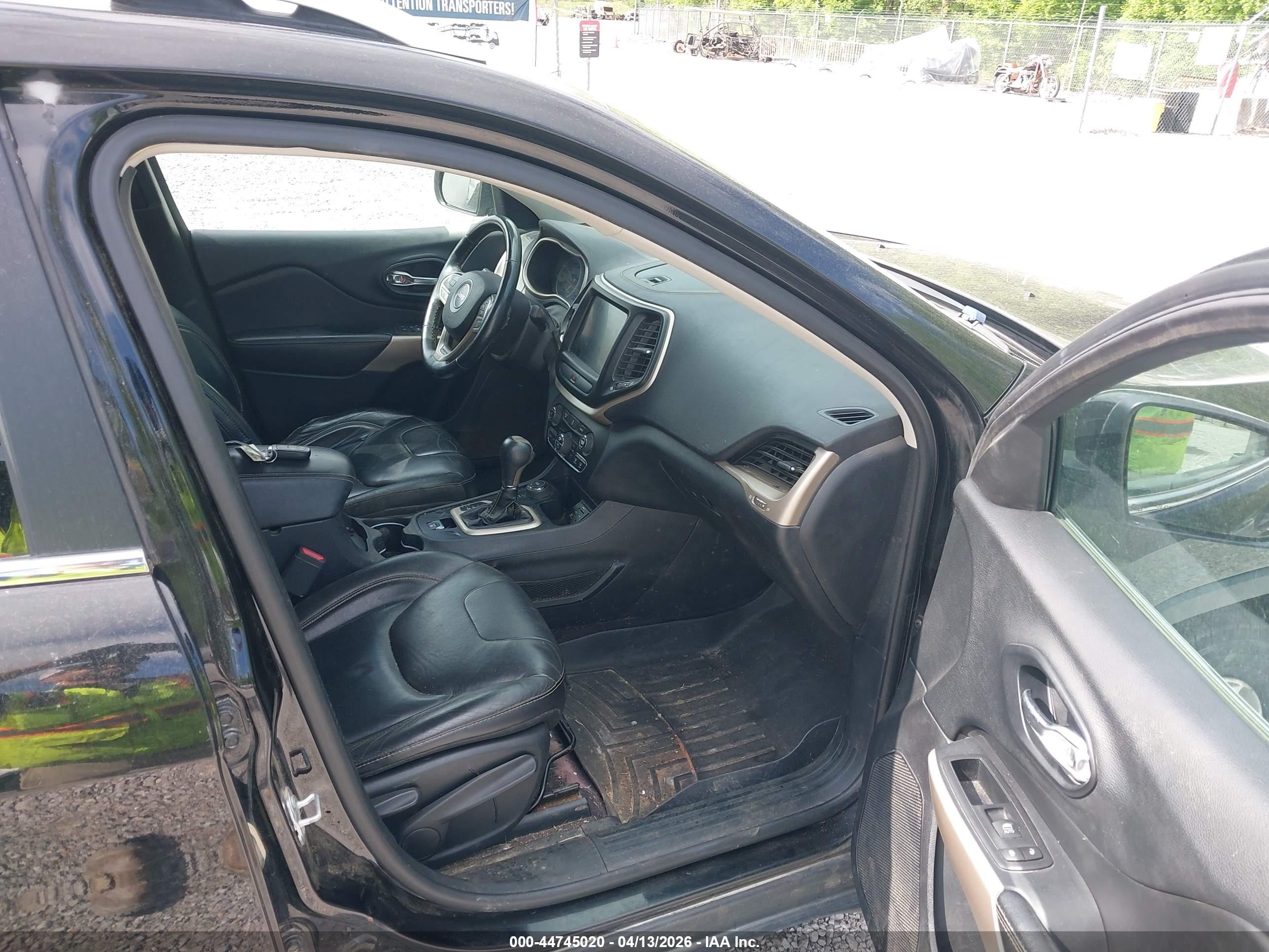 JEEP CHEROKEE image 5