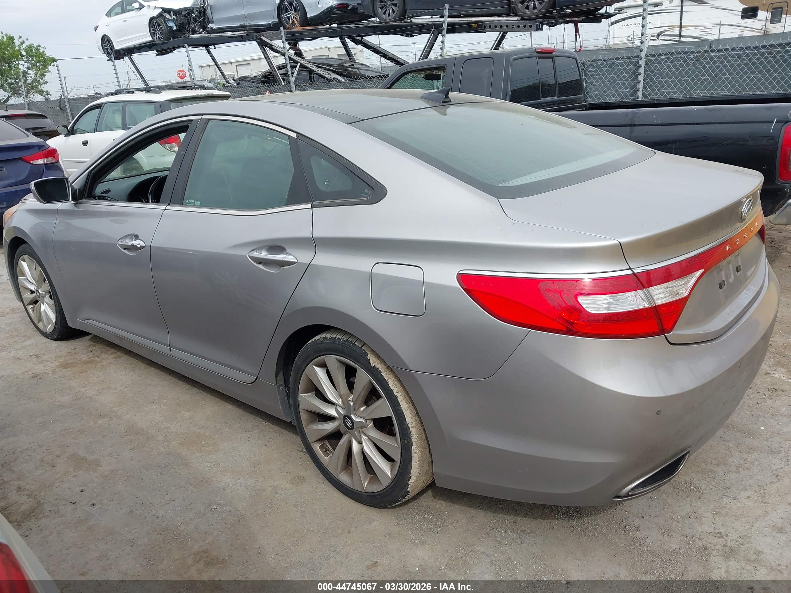 HYUNDAI AZERA image 3