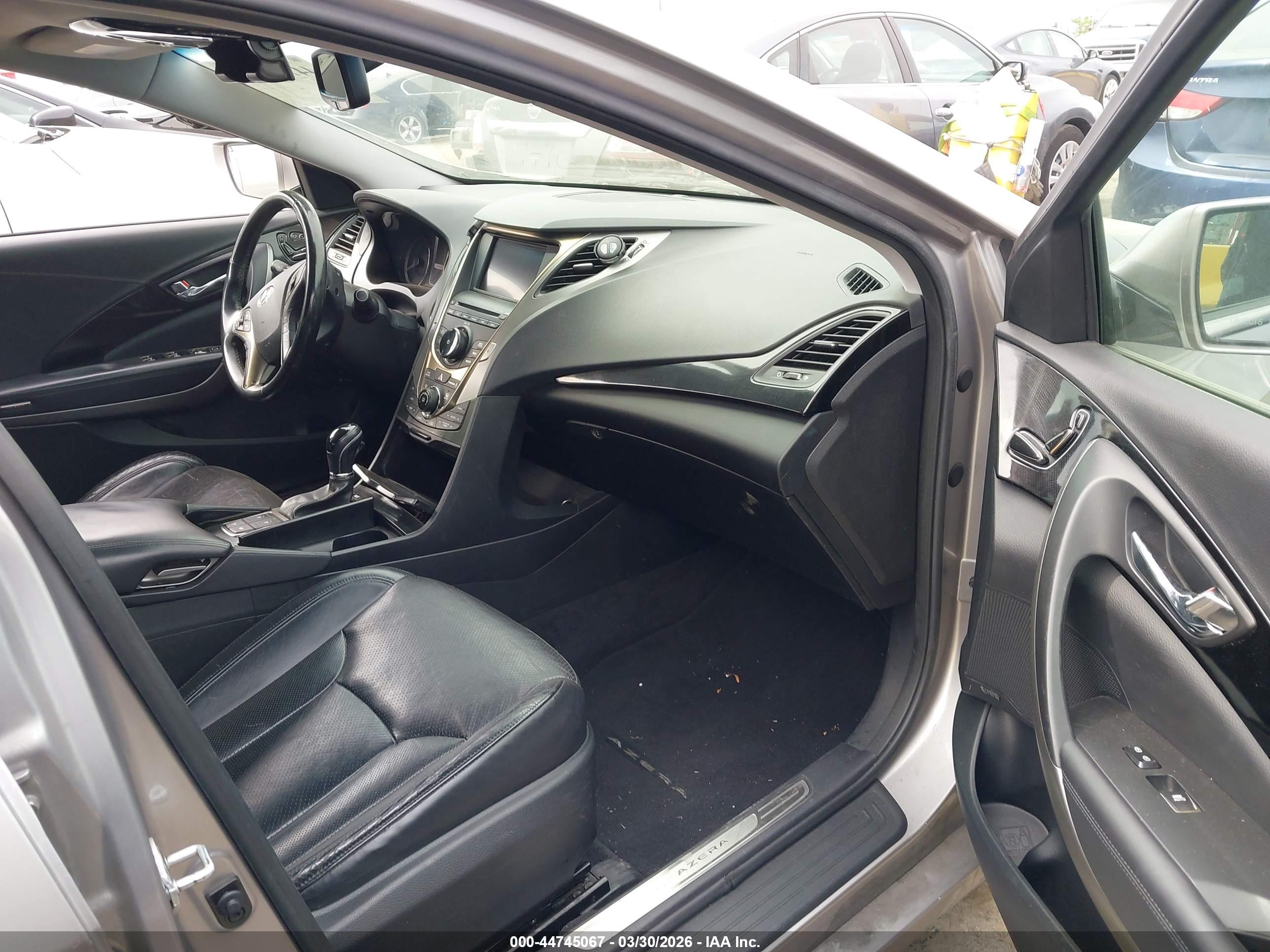 HYUNDAI AZERA image 5
