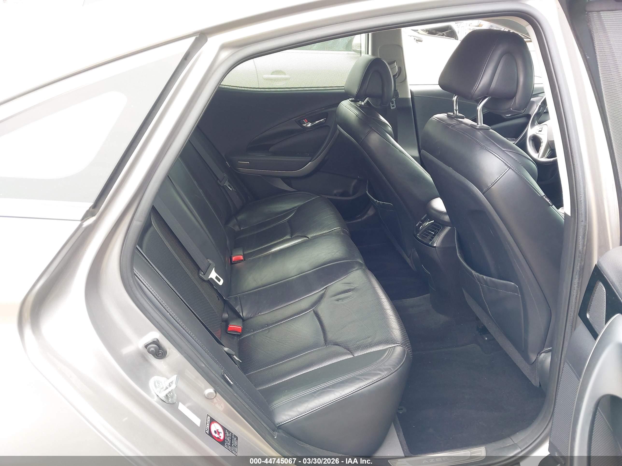 HYUNDAI AZERA image 8
