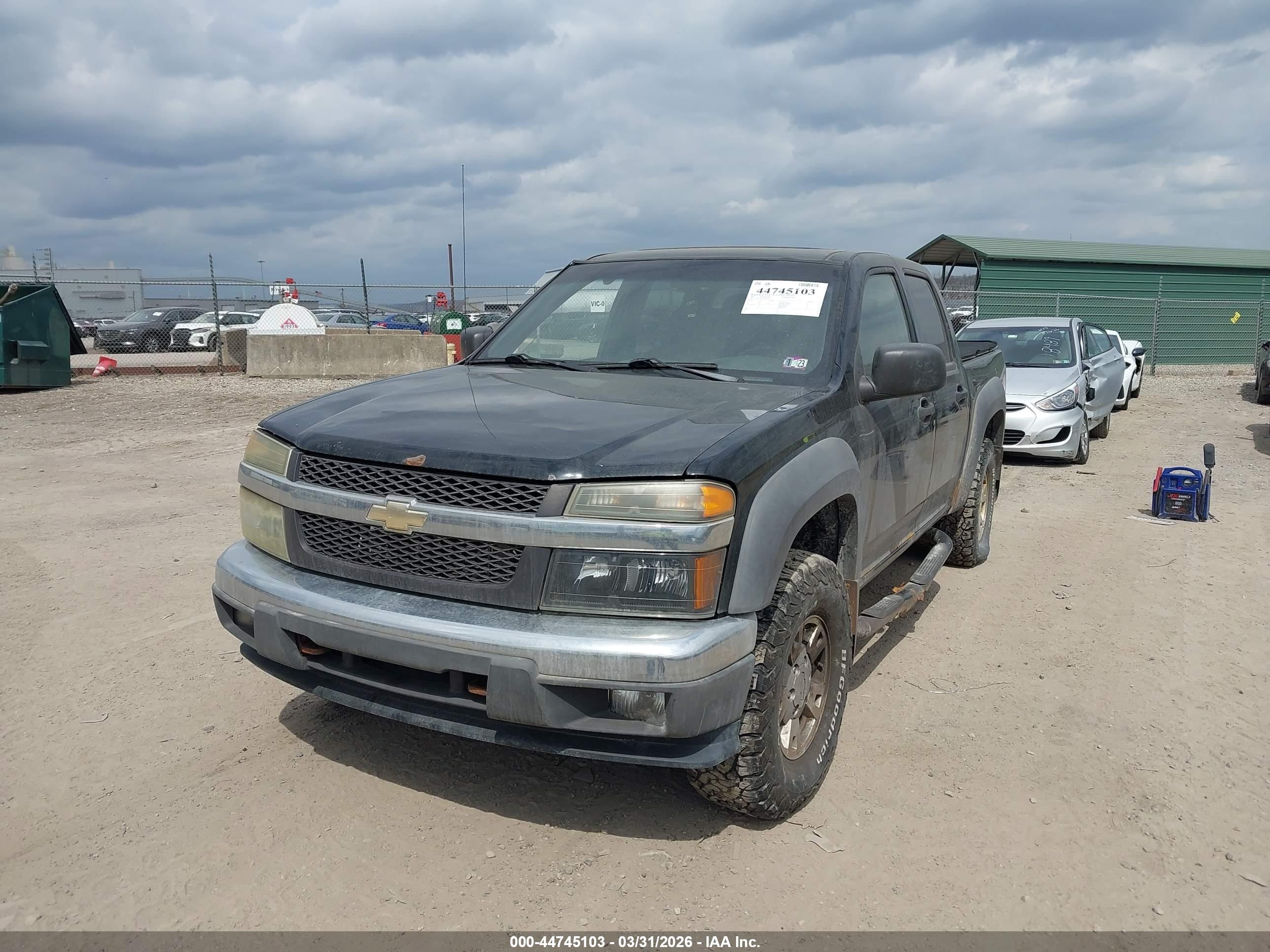 CHEVROLET COLORADO image 2
