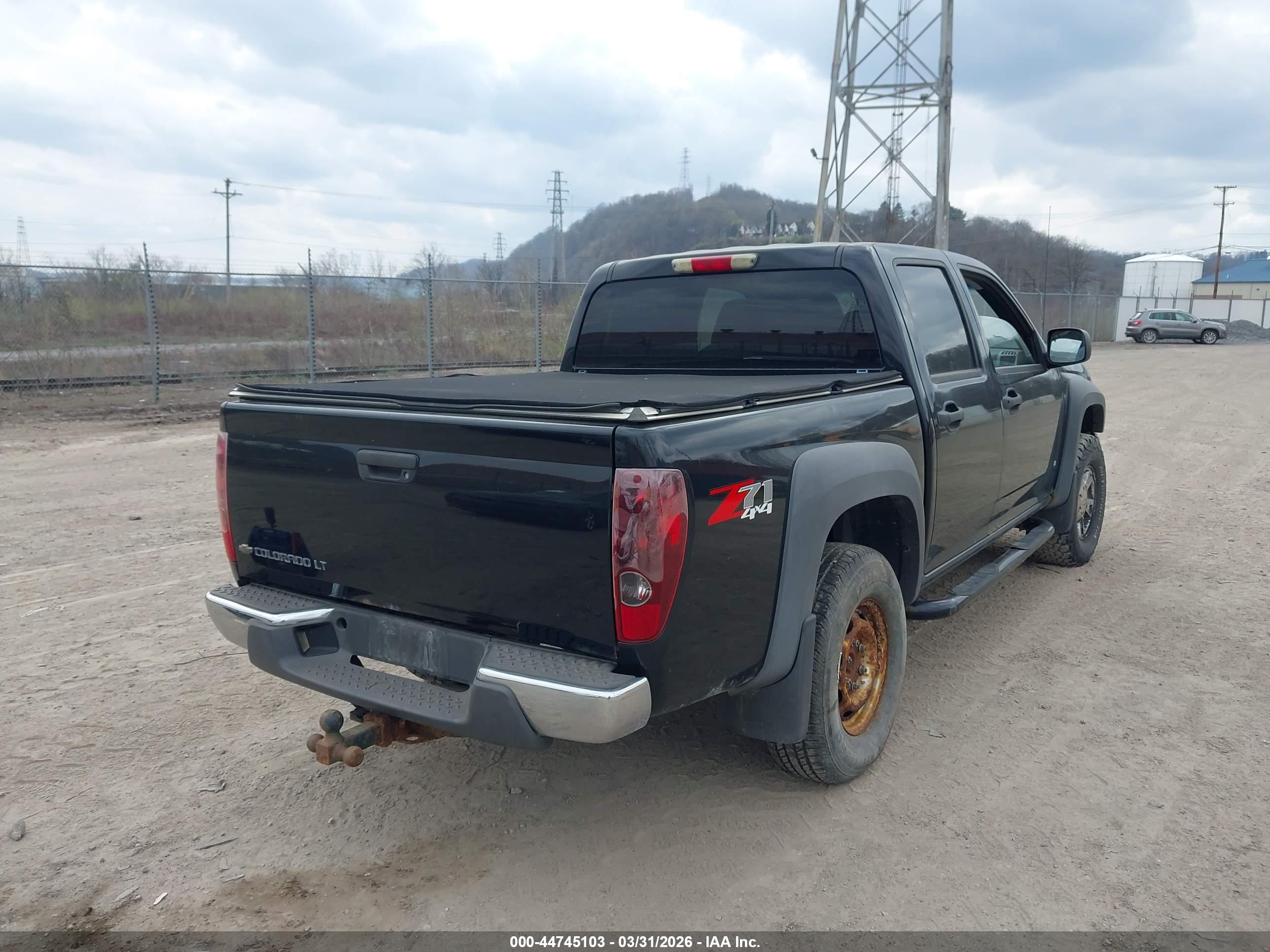 CHEVROLET COLORADO image 4
