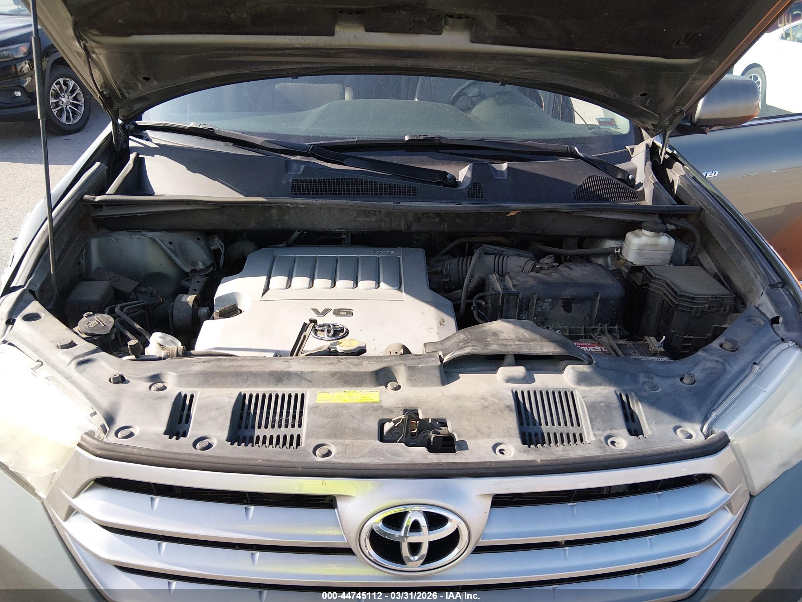 TOYOTA HIGHLANDER image 10