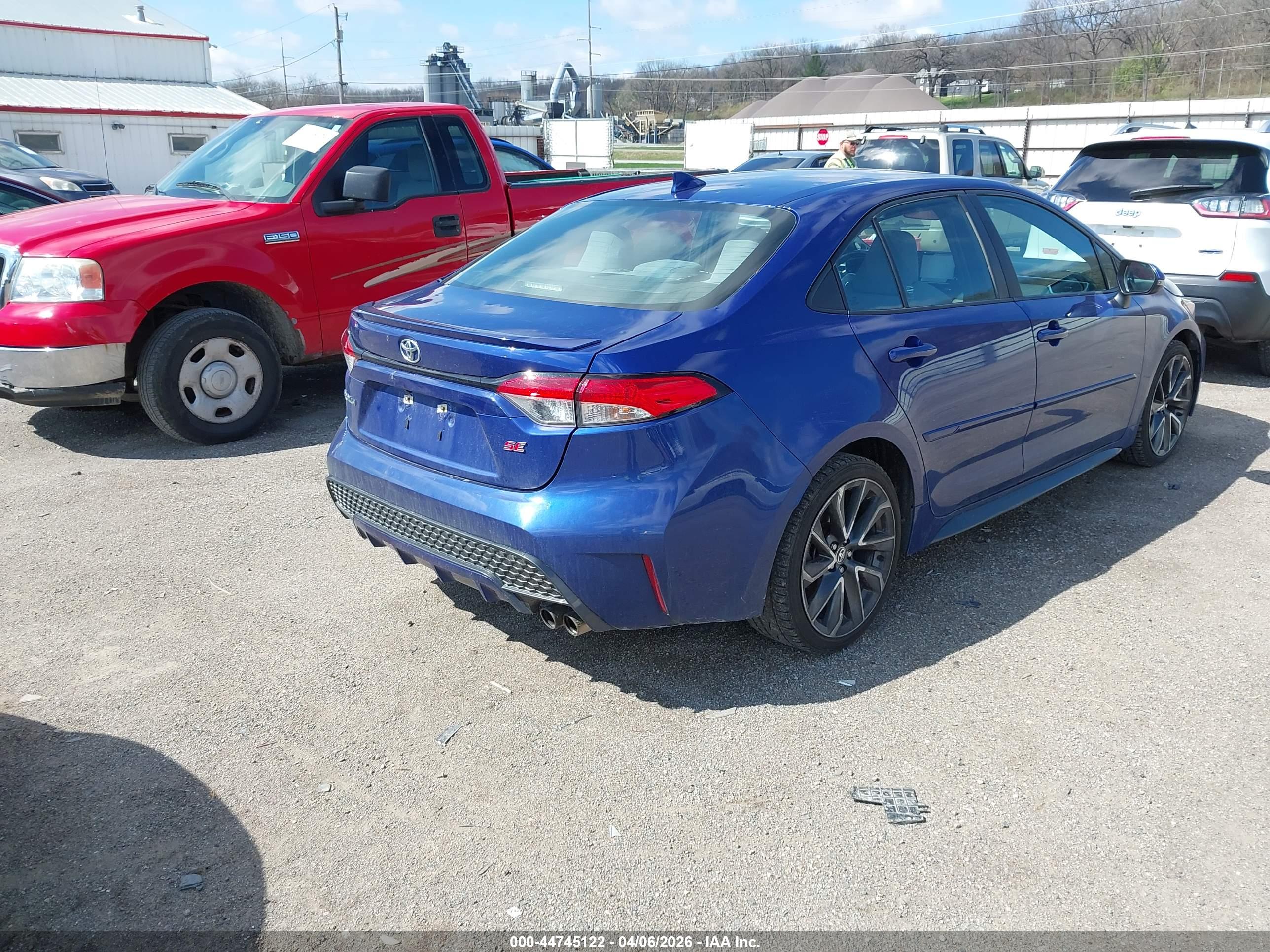TOYOTA COROLLA image 4
