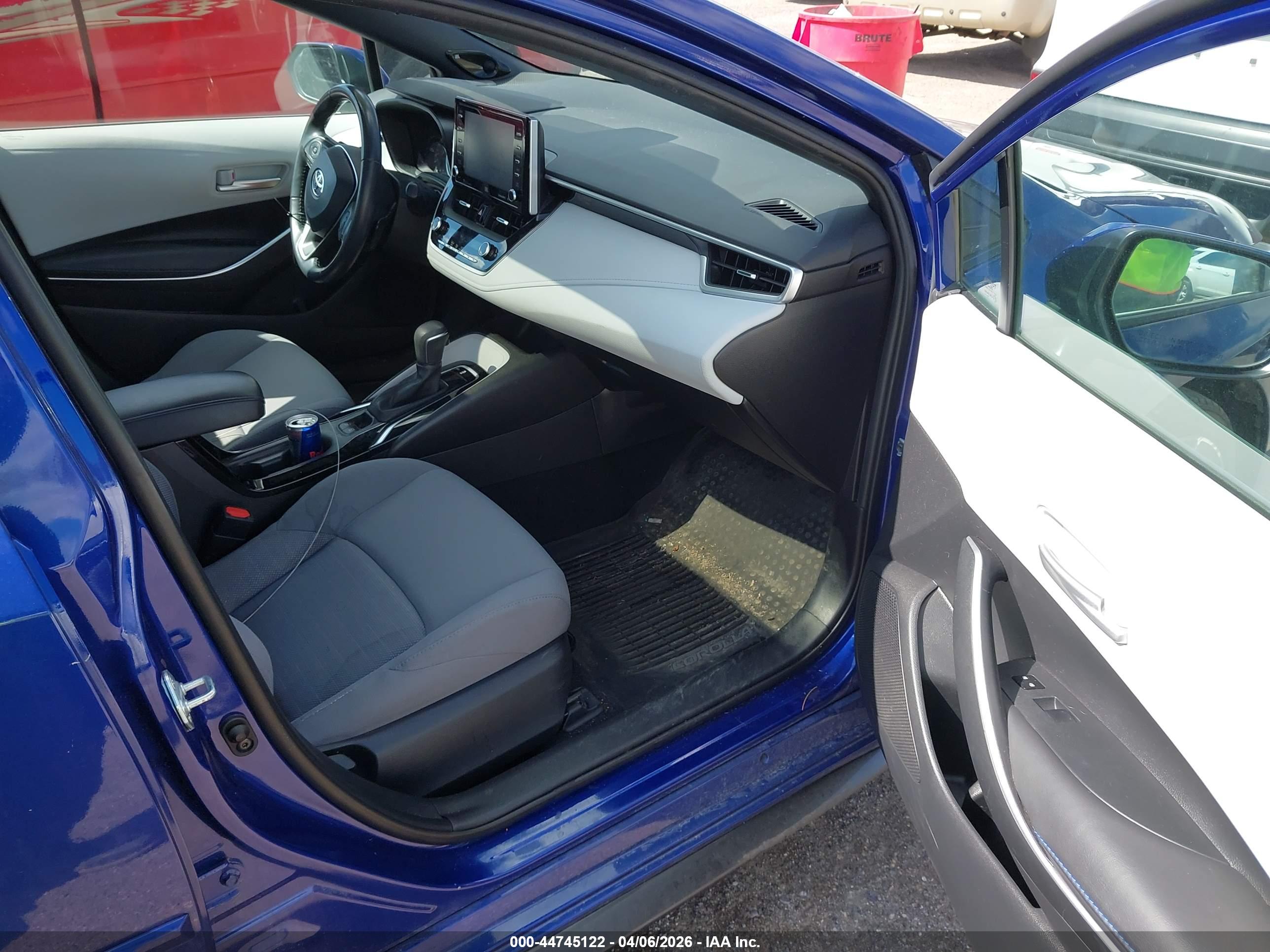 TOYOTA COROLLA image 5