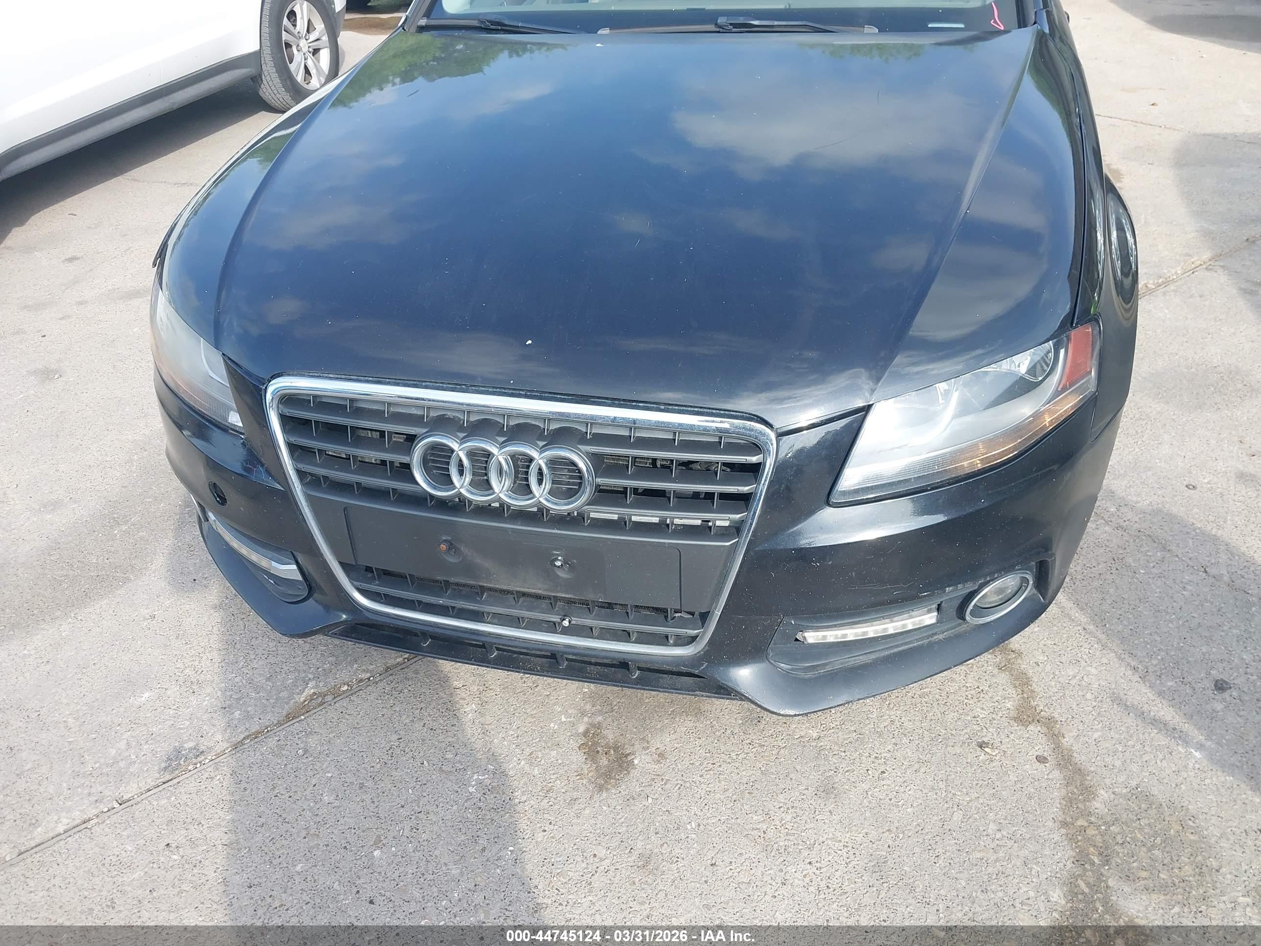 AUDI A4 image 6