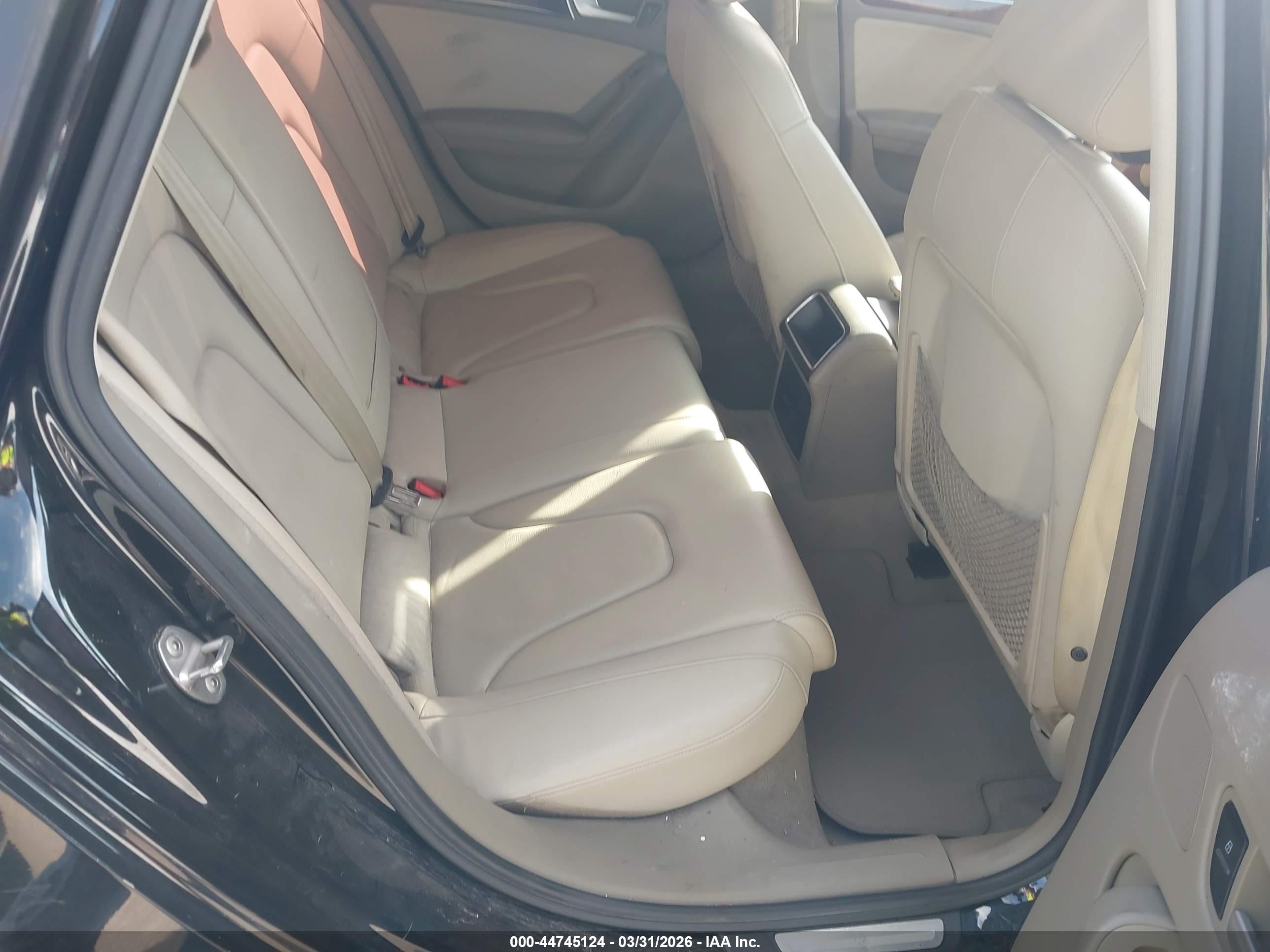 AUDI A4 image 8