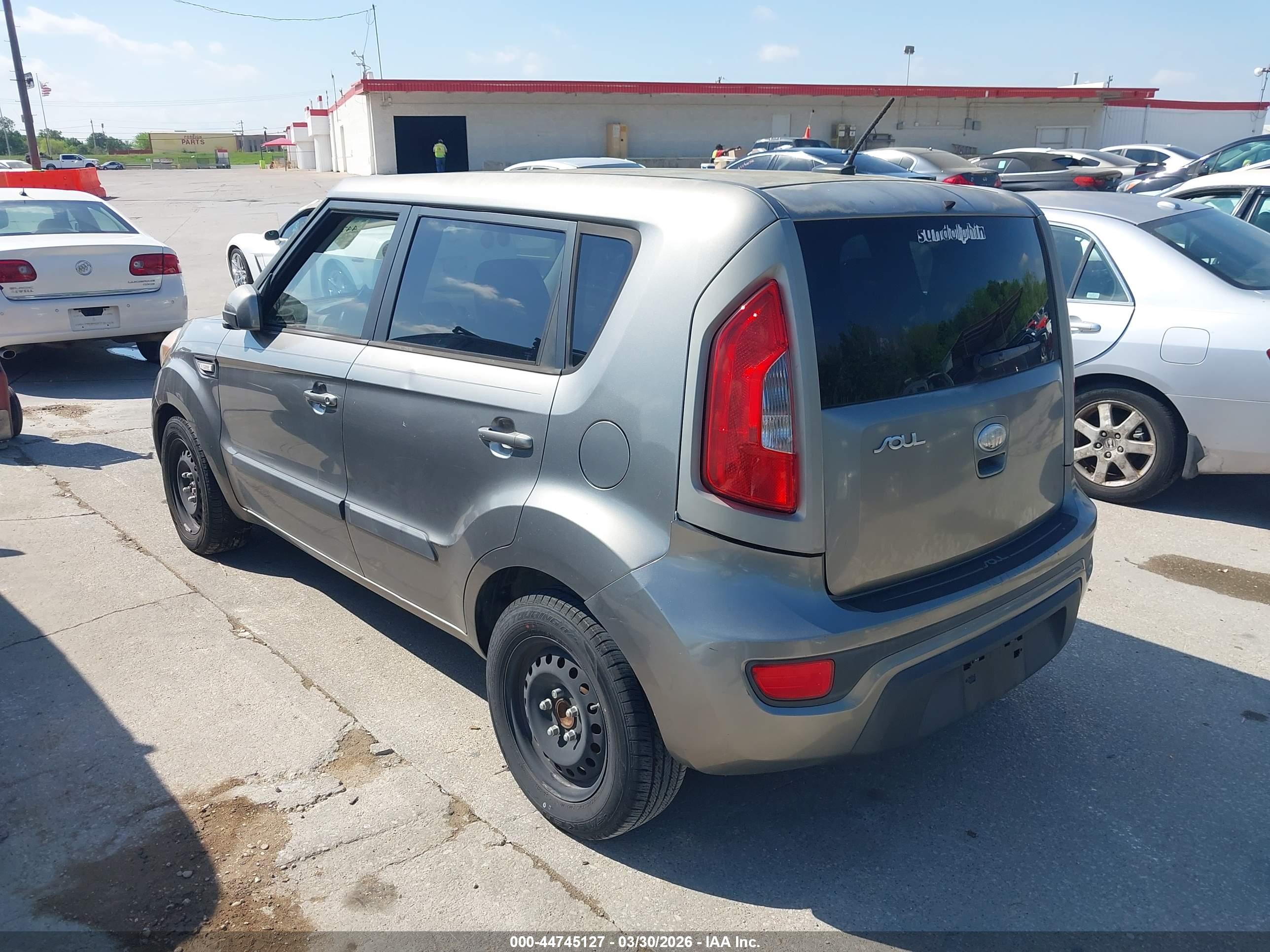 KIA SOUL image 3