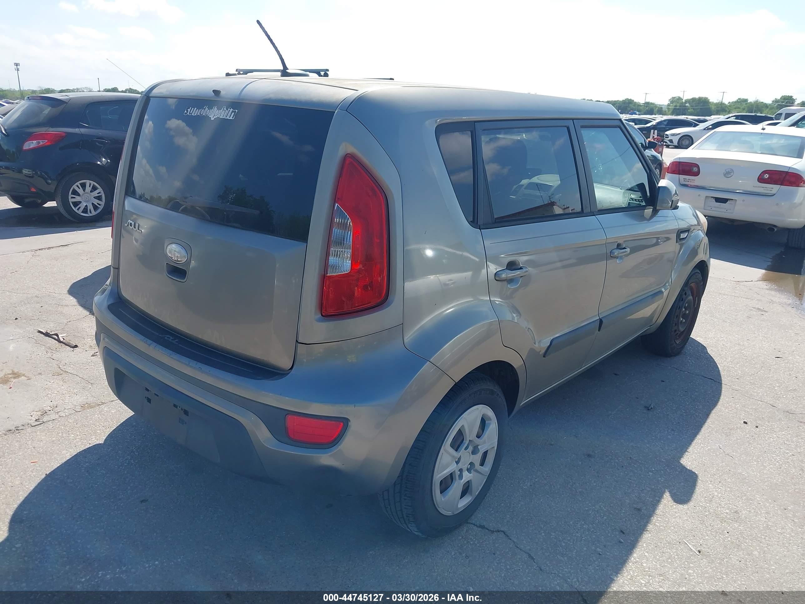 KIA SOUL image 4