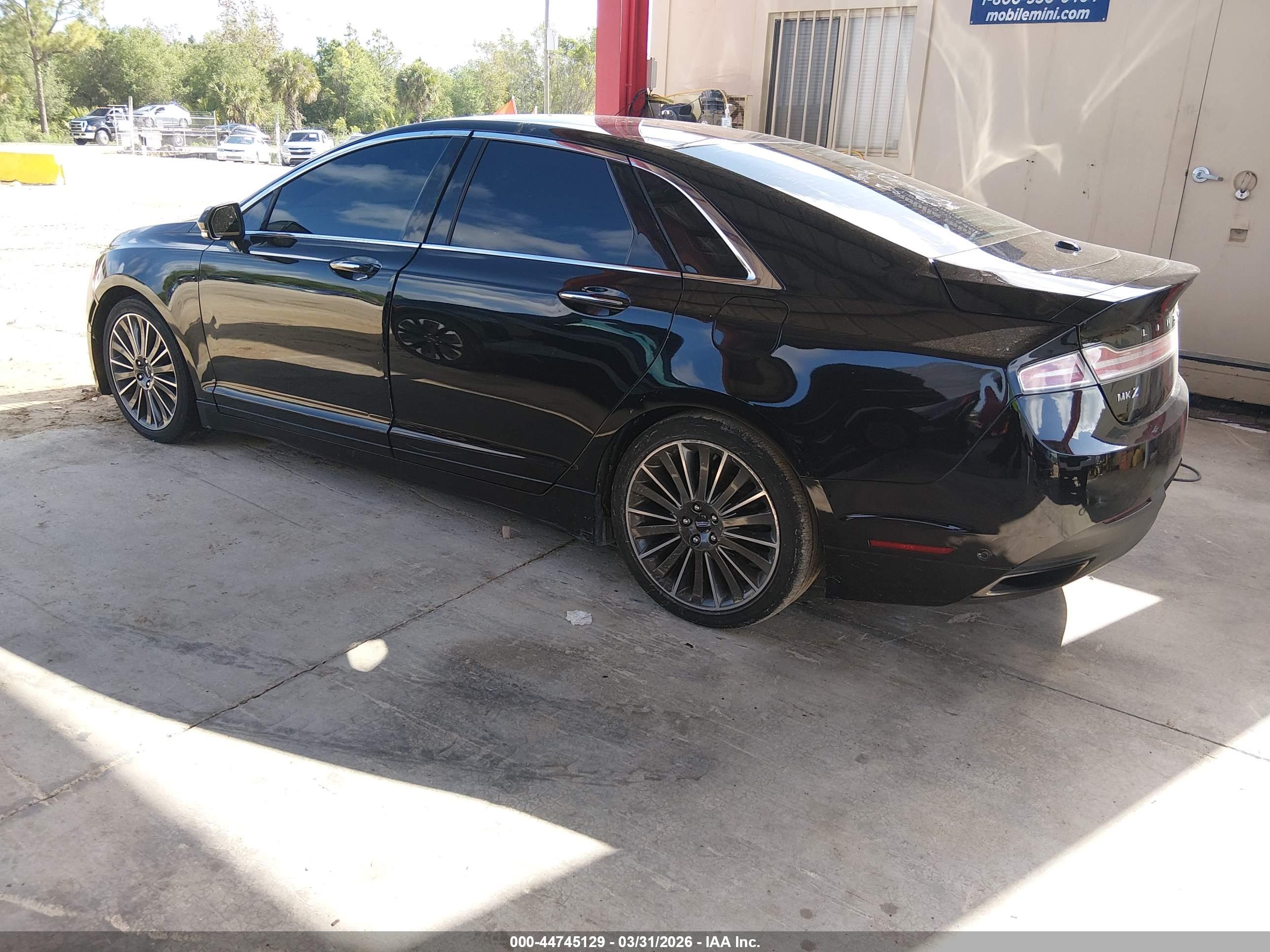 LINCOLN MKZ image 3
