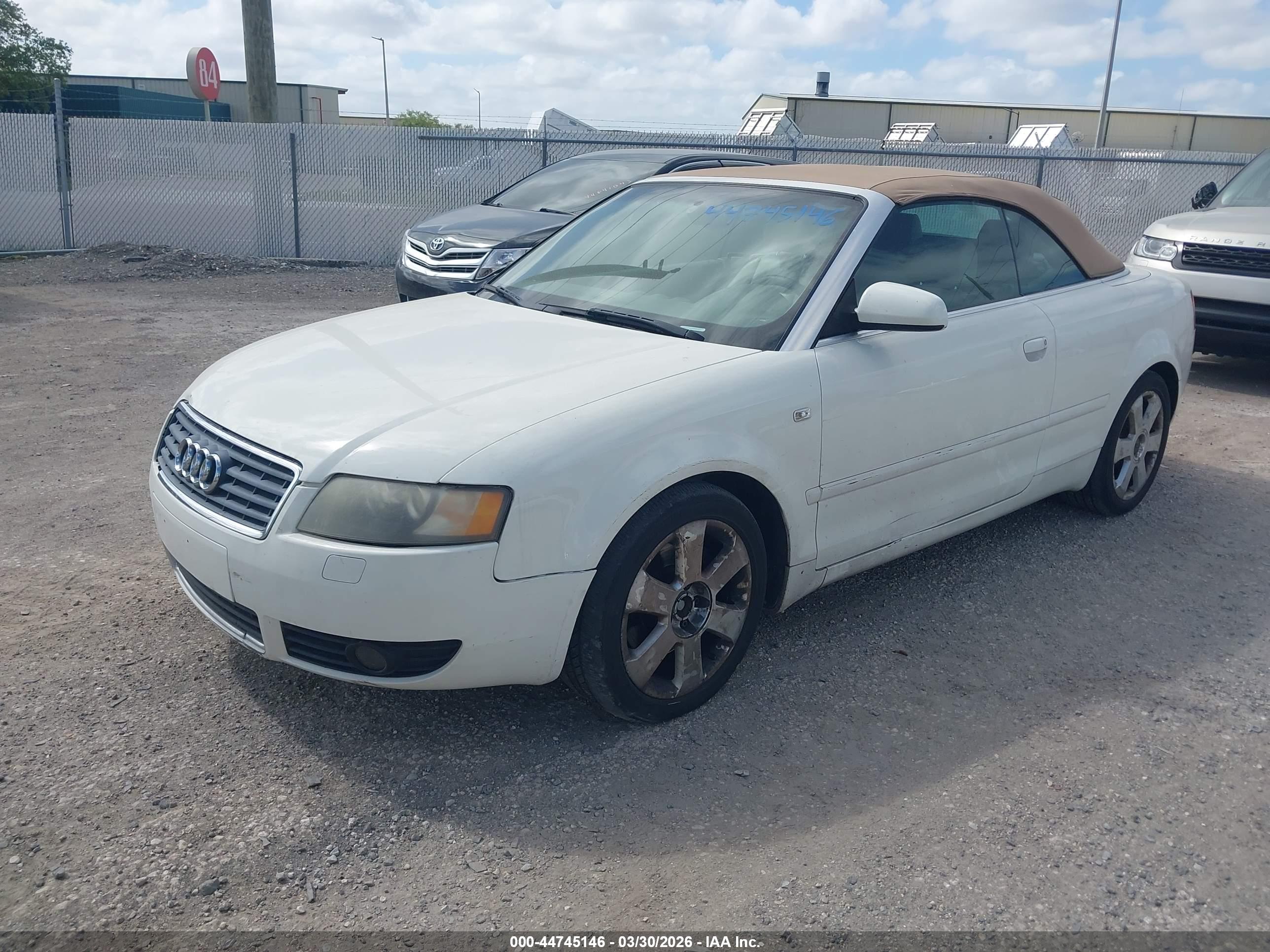 AUDI A4 image 2