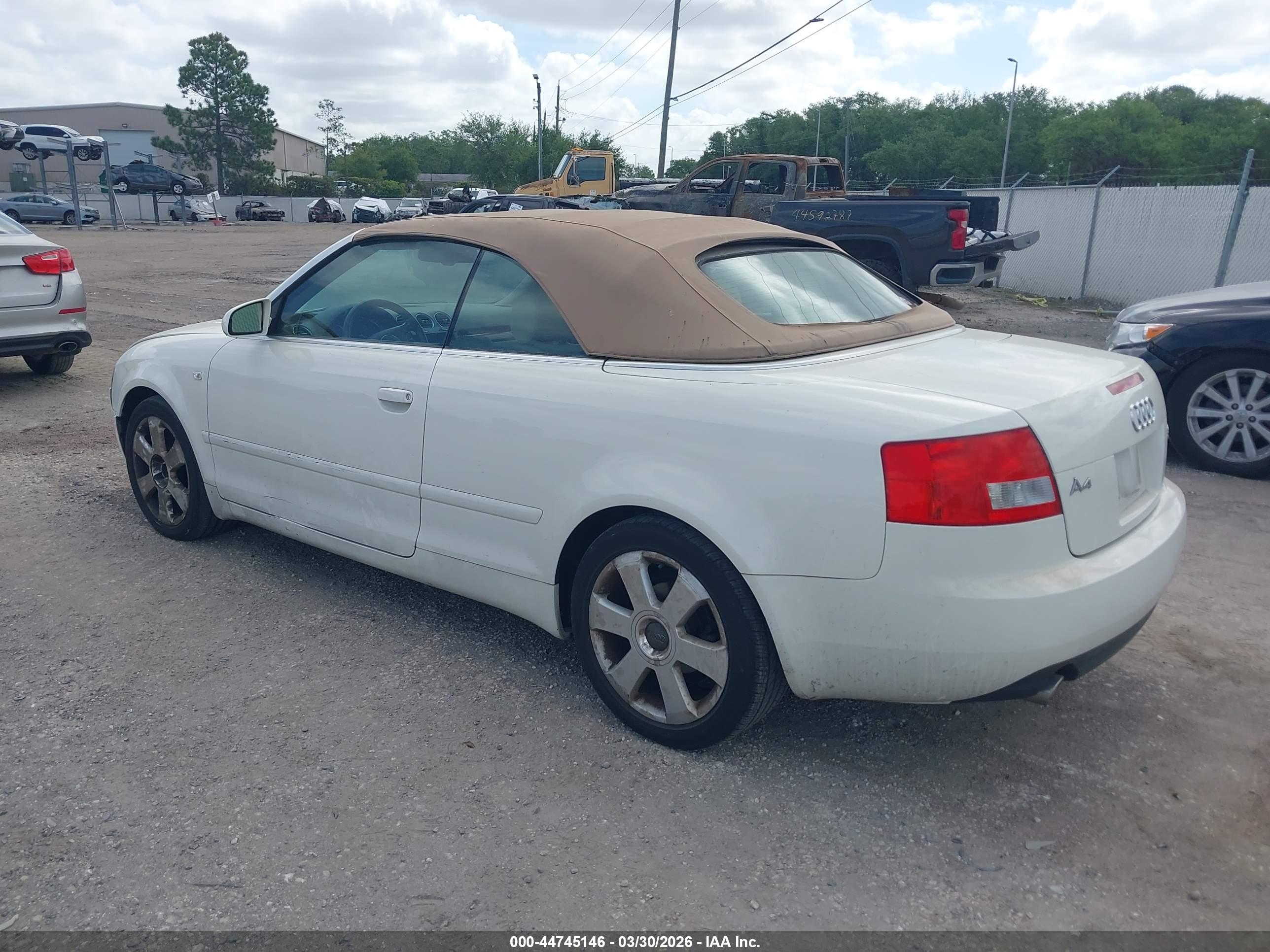 AUDI A4 image 3