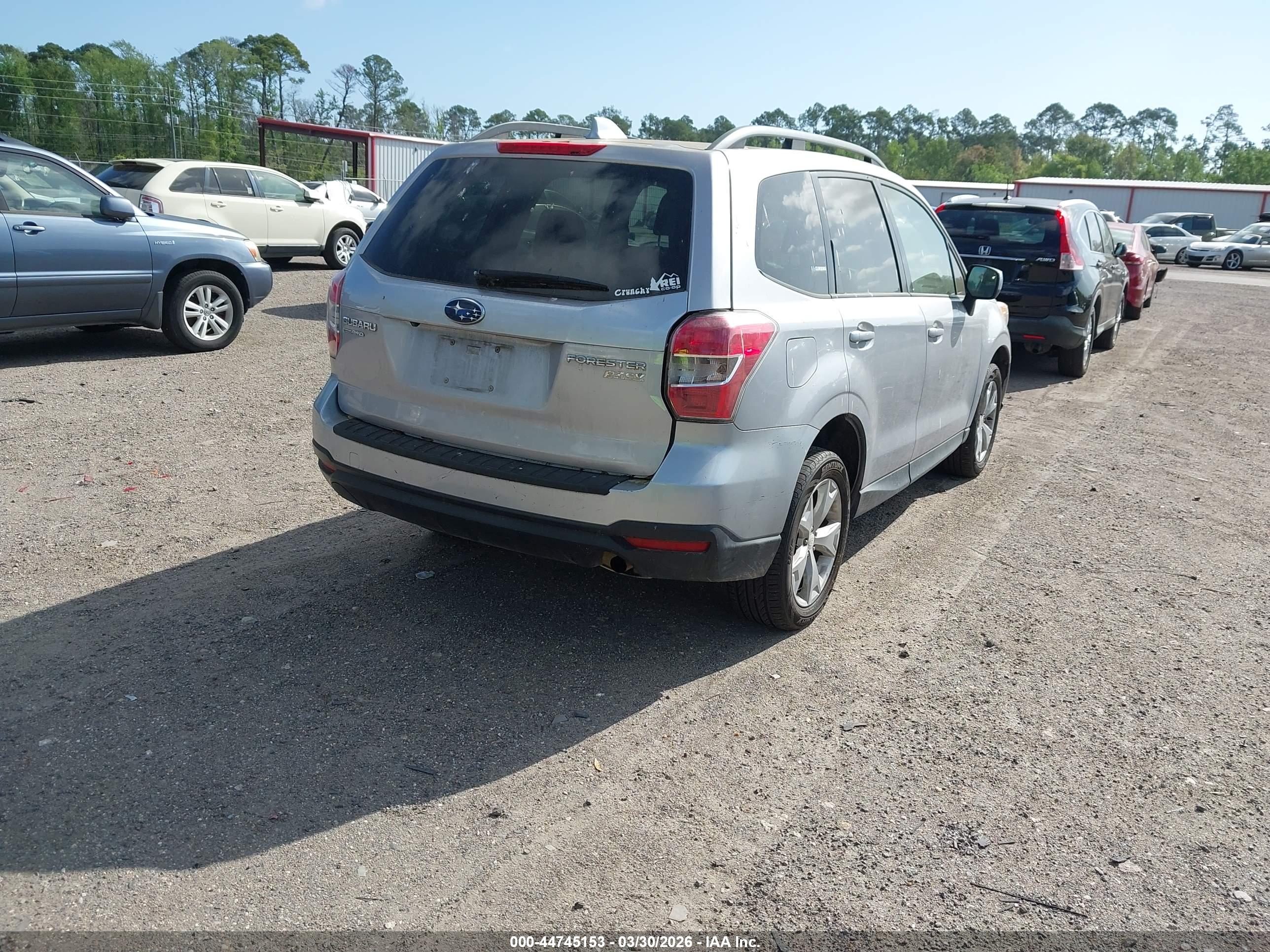 SUBARU FORESTER image 4