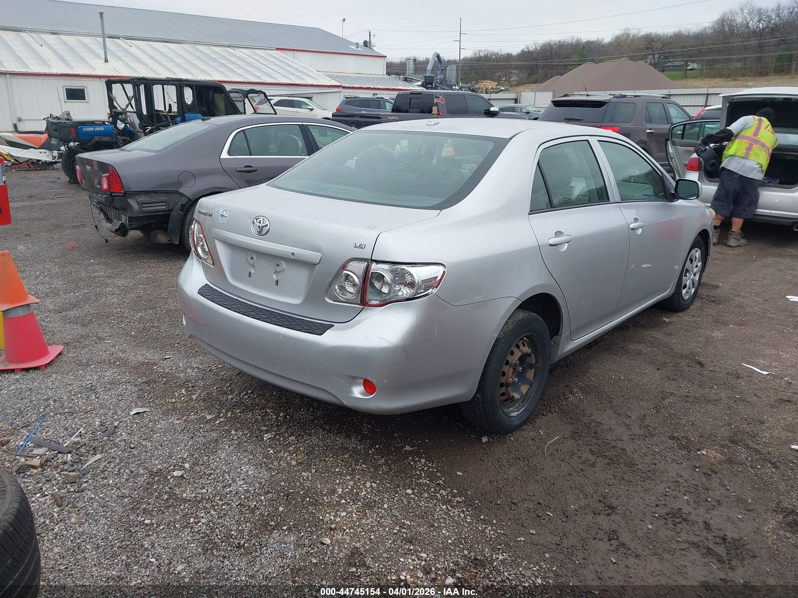 TOYOTA COROLLA image 4