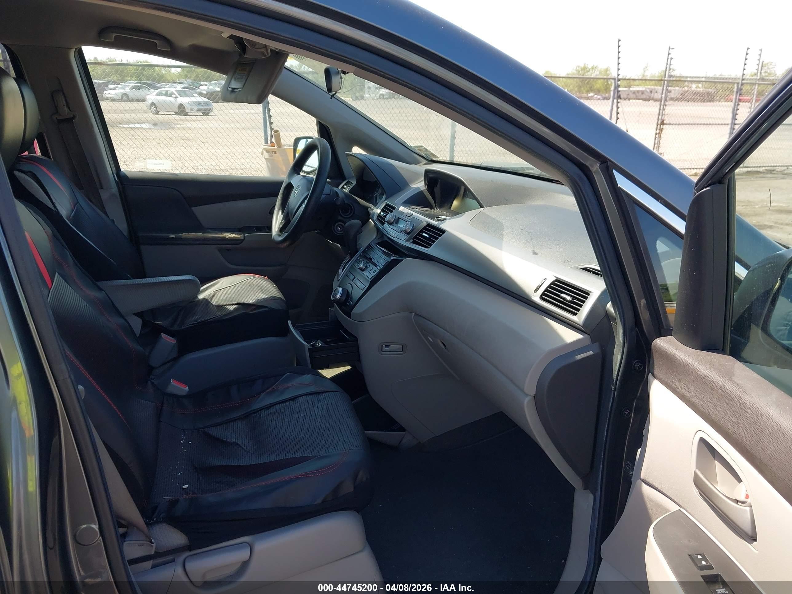 HONDA ODYSSEY image 5