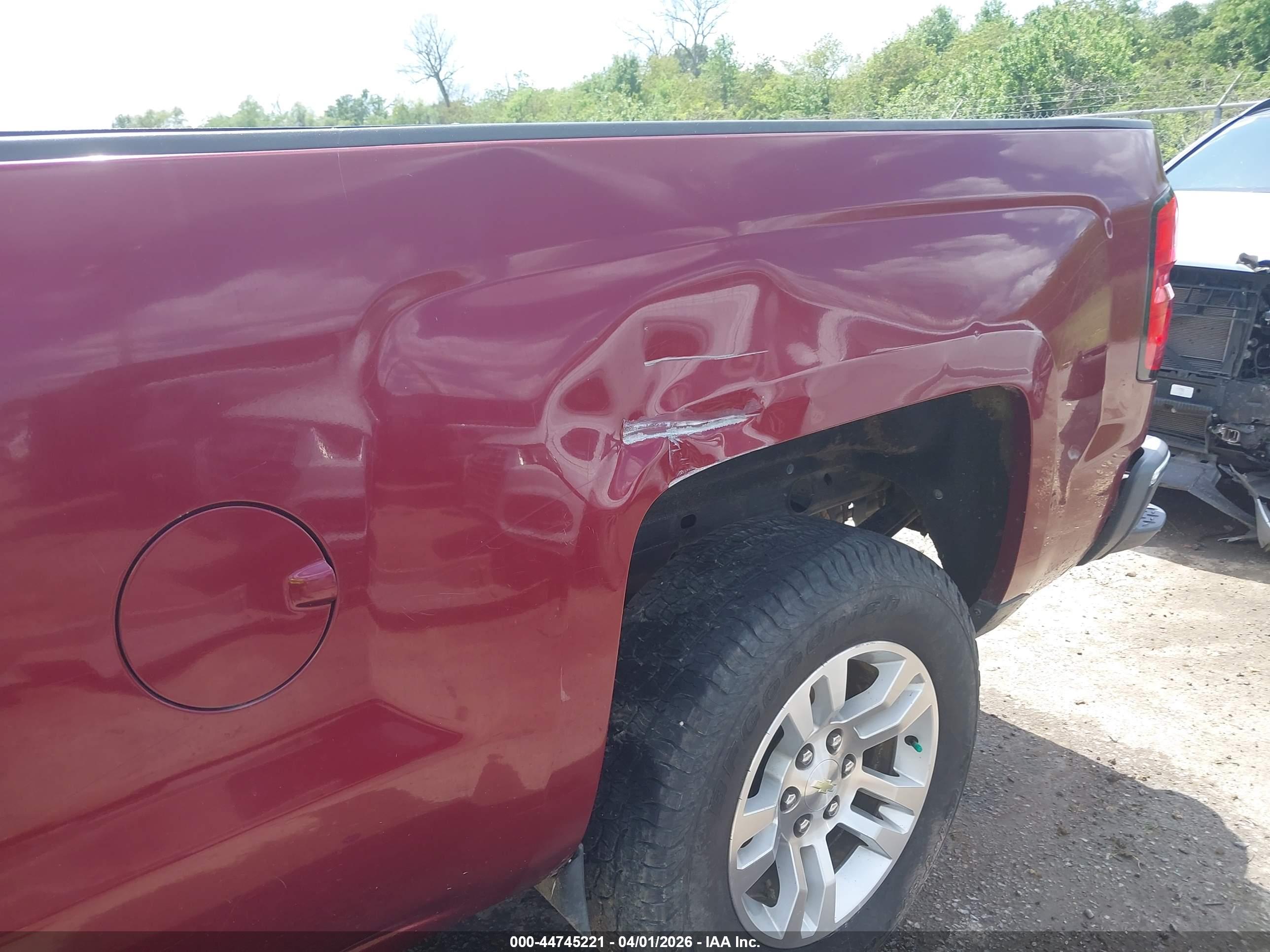 CHEVROLET SILVERADO image 6