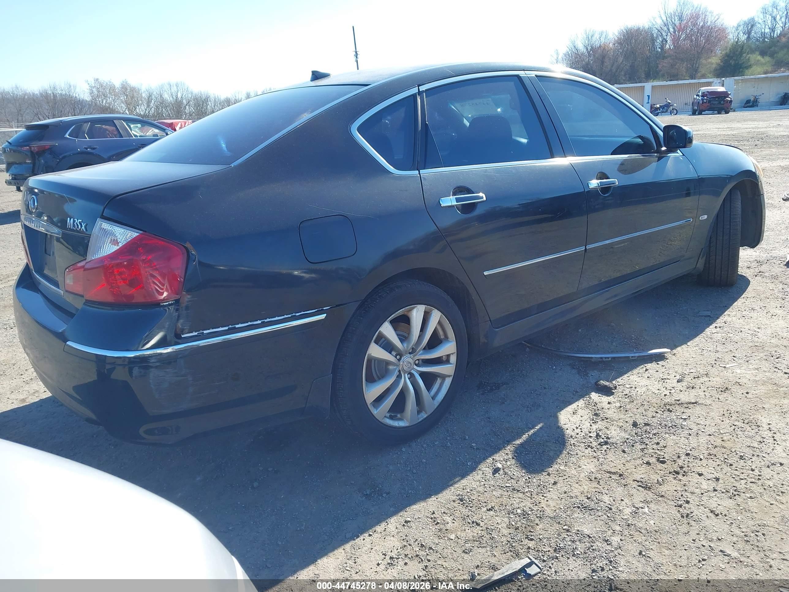 INFINITI M35X image 4