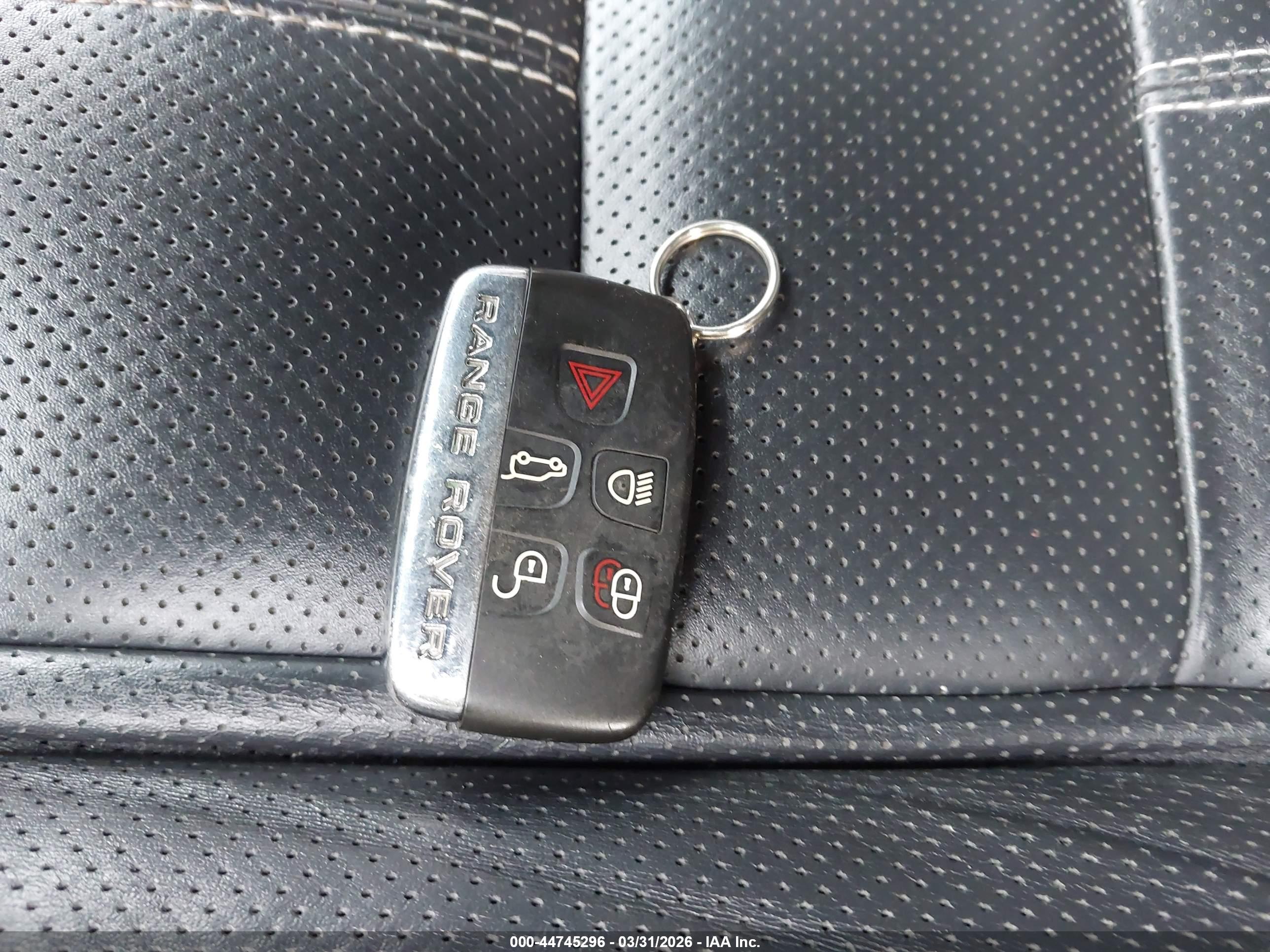 LAND ROVER image 11